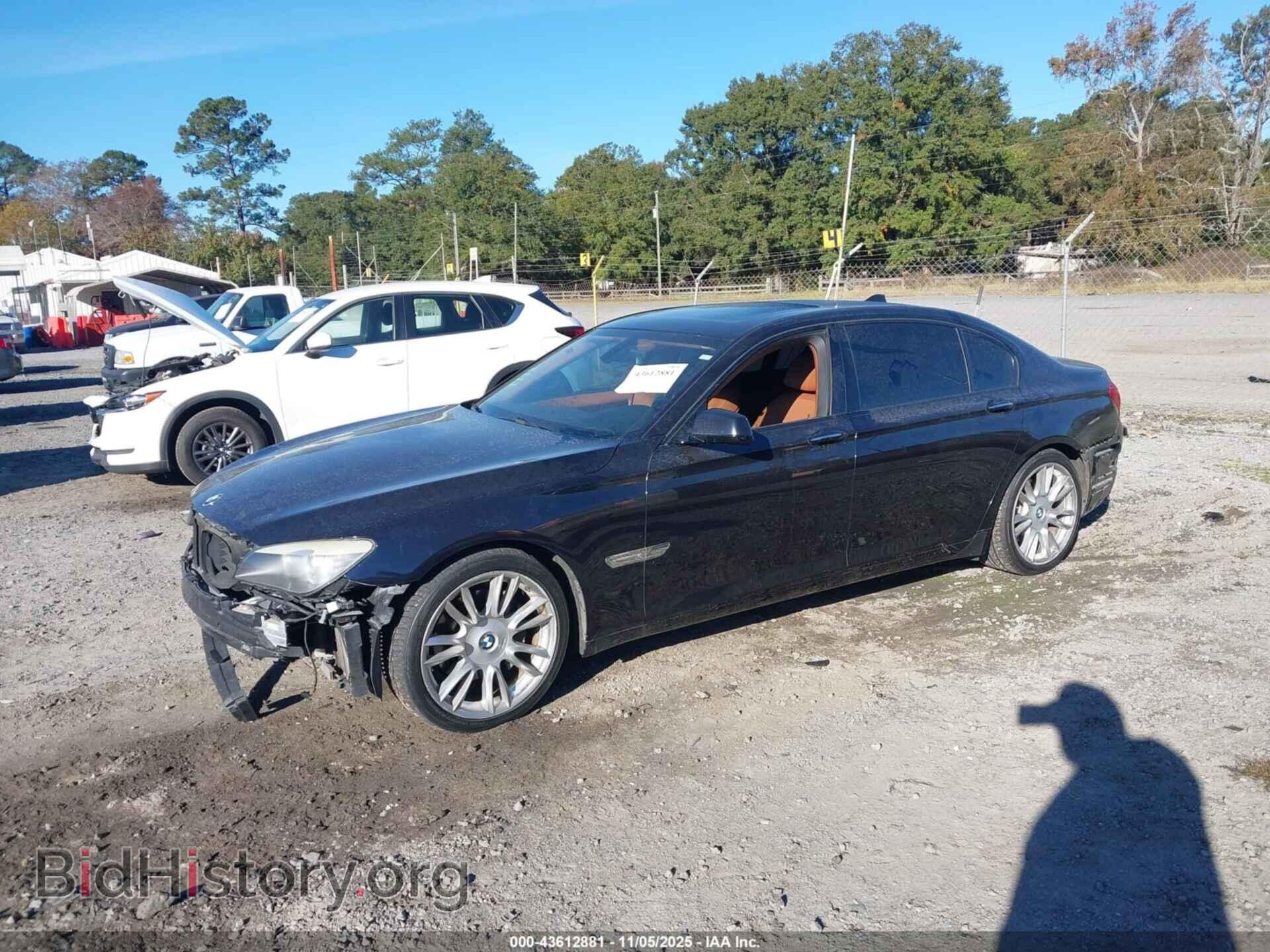 2012 BMW 740LI - VIN: WBAKB4C55CC576474 - Photo 2