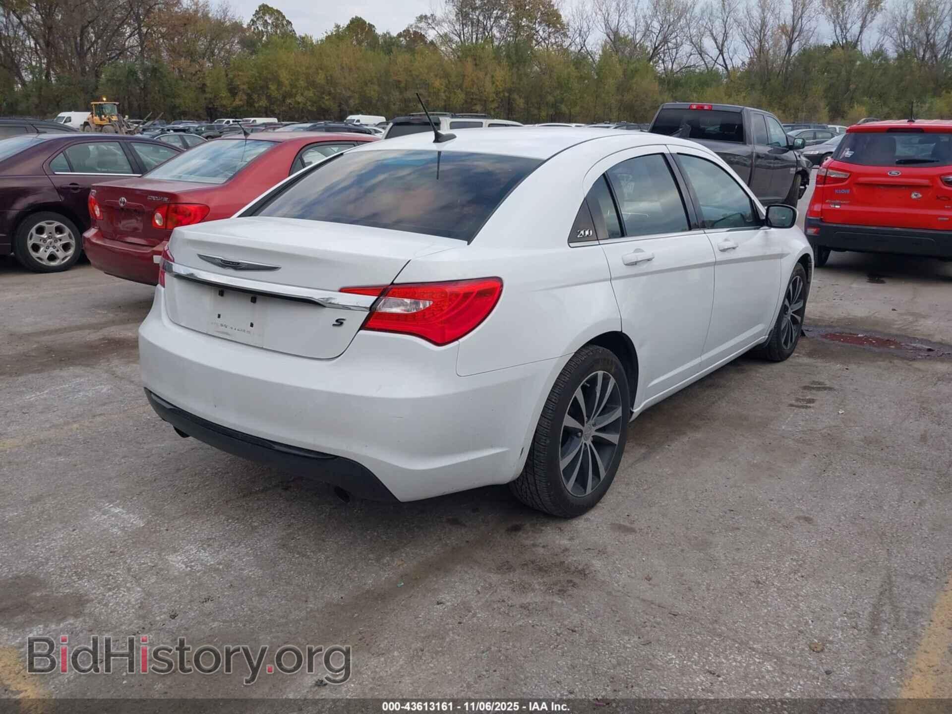 2014 CHRYSLER 200 - VIN: 1C3CCBBG1EN187290 - Фото 4