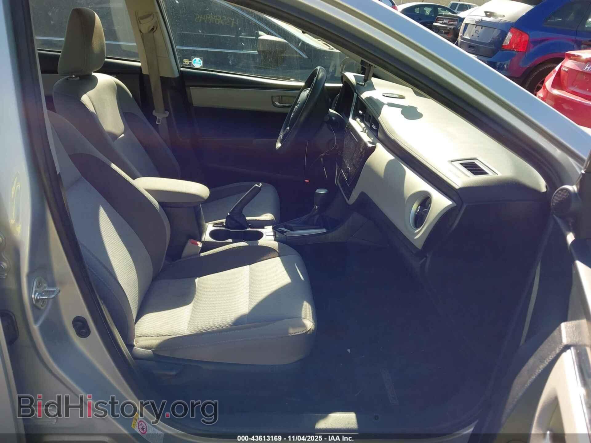 2017 TOYOTA COROLLA - VIN: 2T1BURHEXHC884922 - Фото 5
