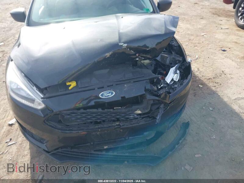 2016 Ford FOCUS (VIN 1FADP3E23GL228842) — photo 6 of 17