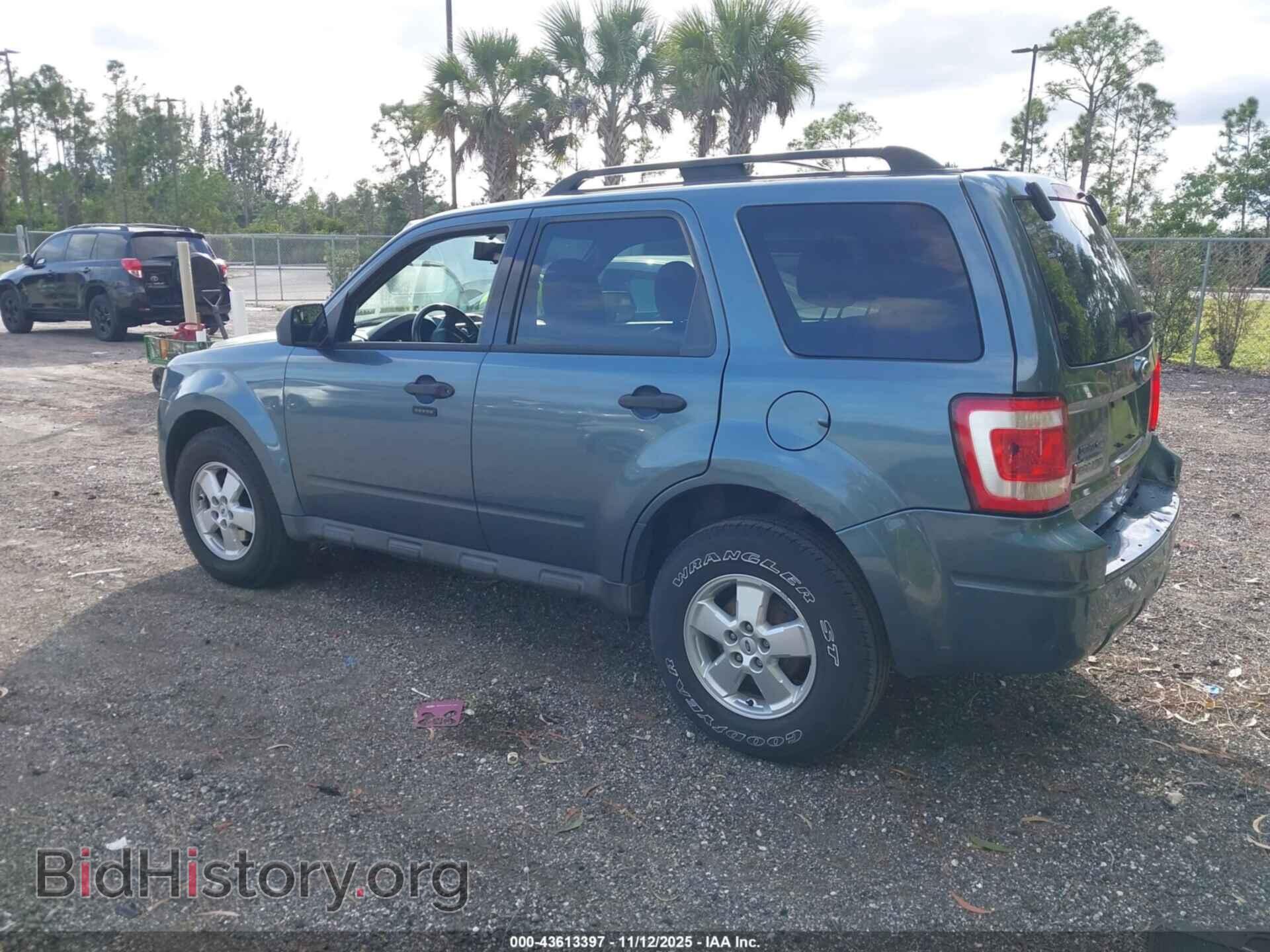 2010 FORD ESCAPE - VIN: 1FMCU9D70AKD15802 - Фото 3
