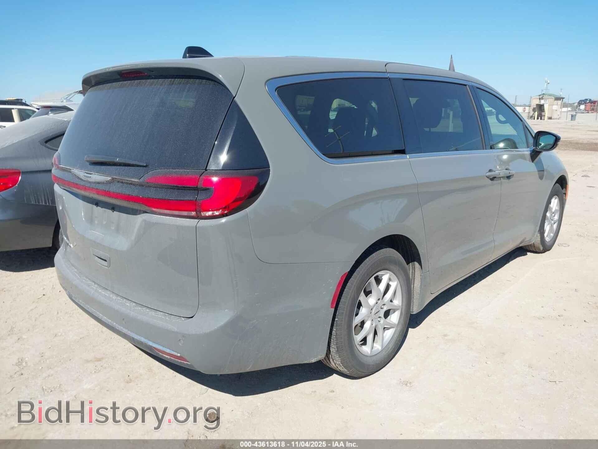 2025 CHRYSLER PACIFICA - VIN: 2C4RC1BG0SR551374 - Photo 4