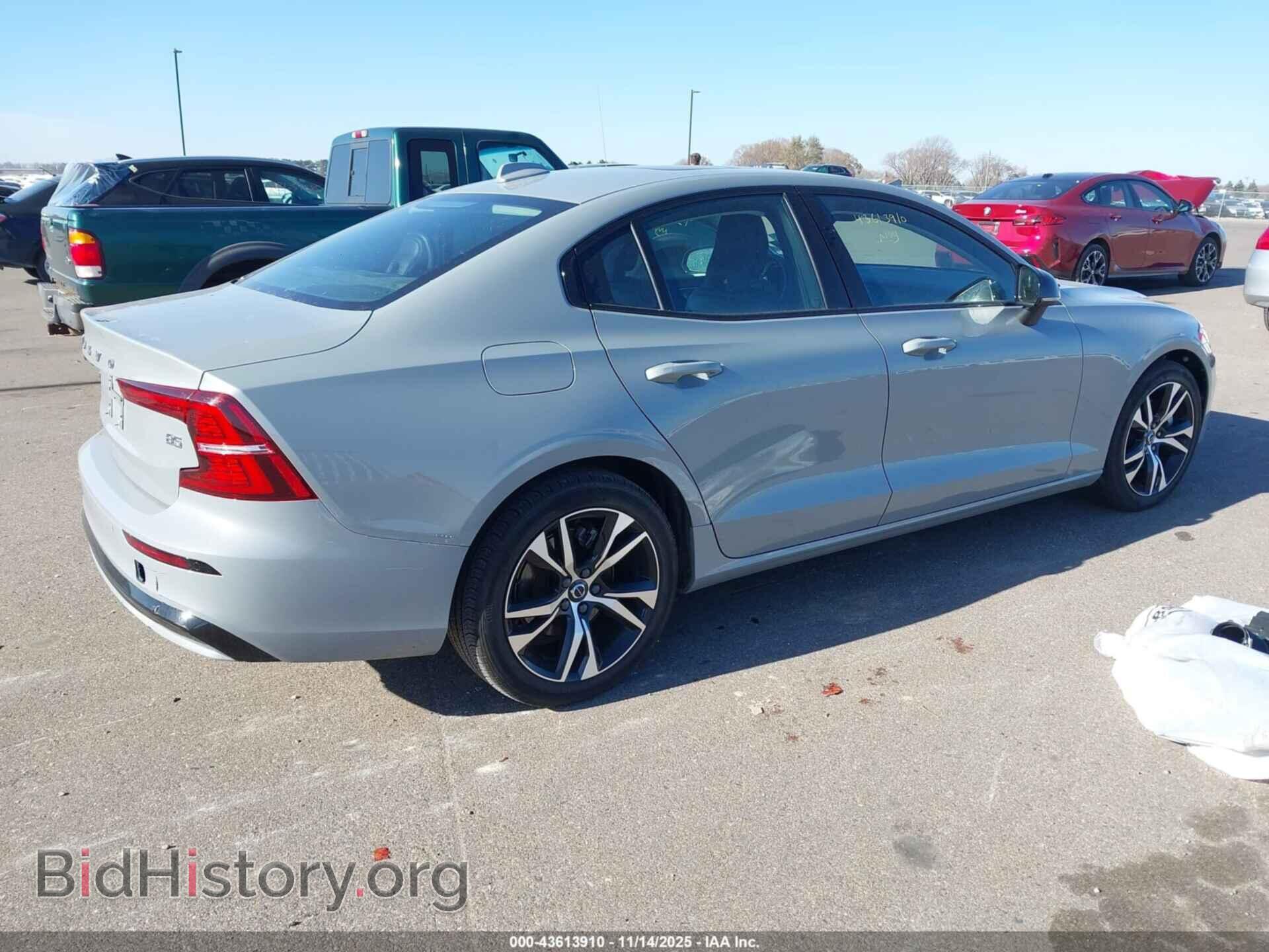 2024 VOLVO S60 - VIN: 7JRL12FK8RG322924 - Фото 4