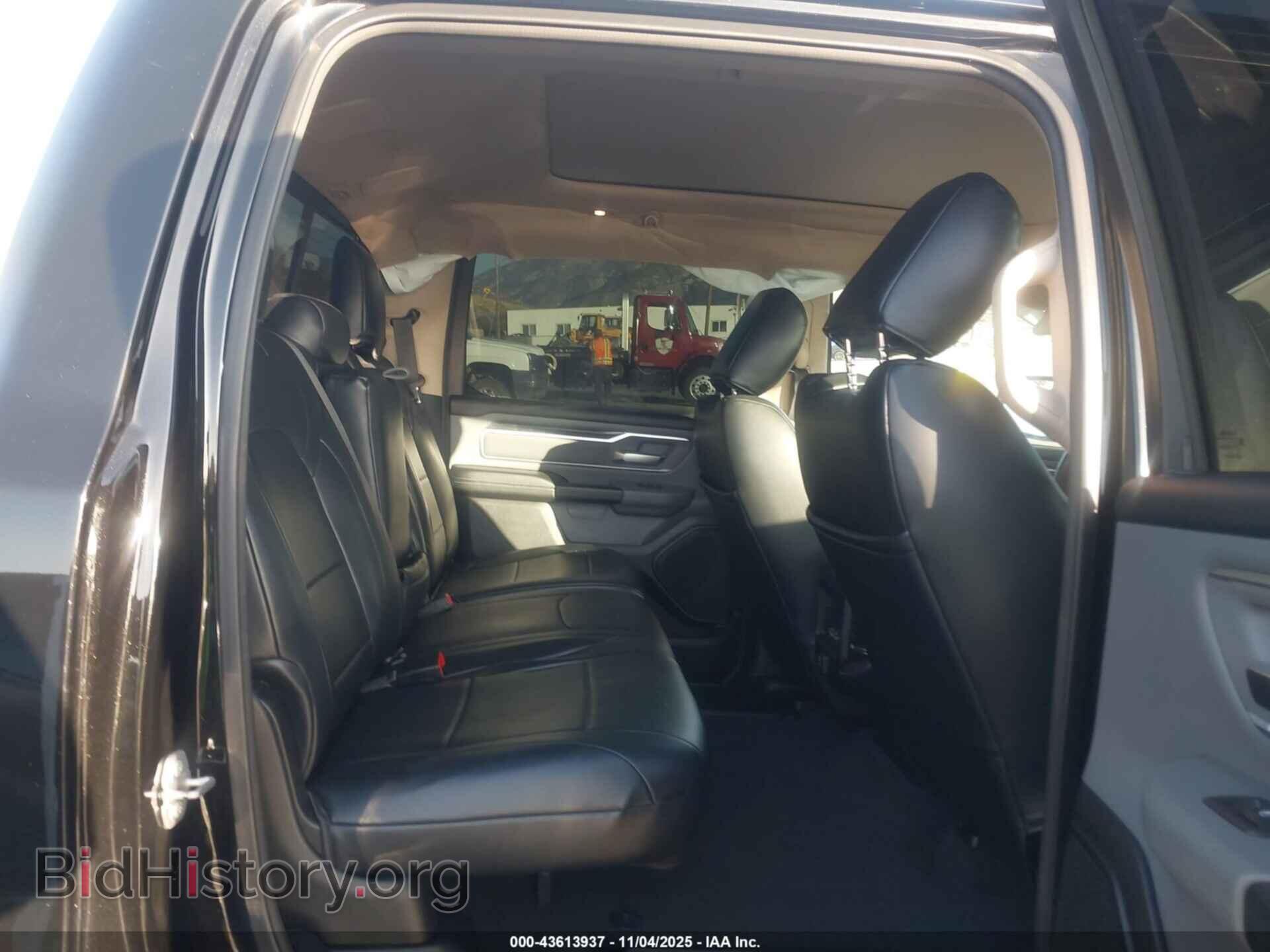 2019 RAM 1500 - VIN: 1C6SRFFT8KN859465 - Фото 8