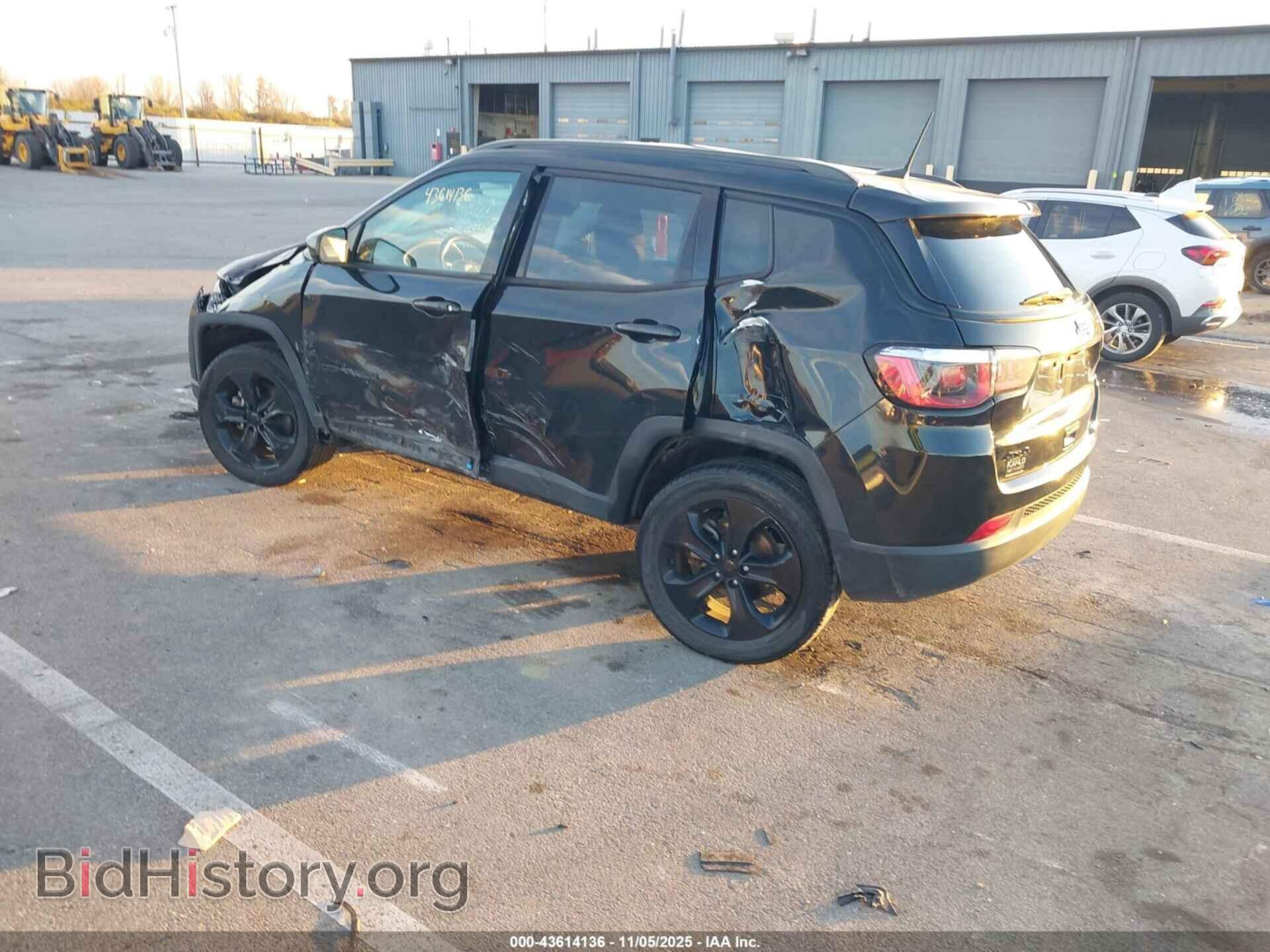 2019 JEEP COMPASS - VIN: 3C4NJDBB9KT665736 - Фото 3