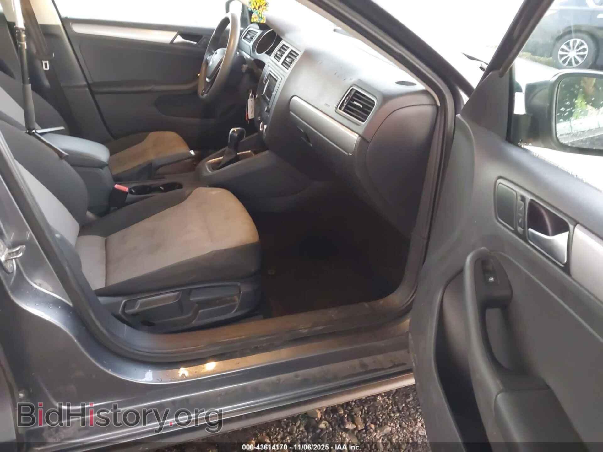 2017 VOLKSWAGEN JETTA - VIN: 3VW2B7AJ2HM253846 - Фото 5
