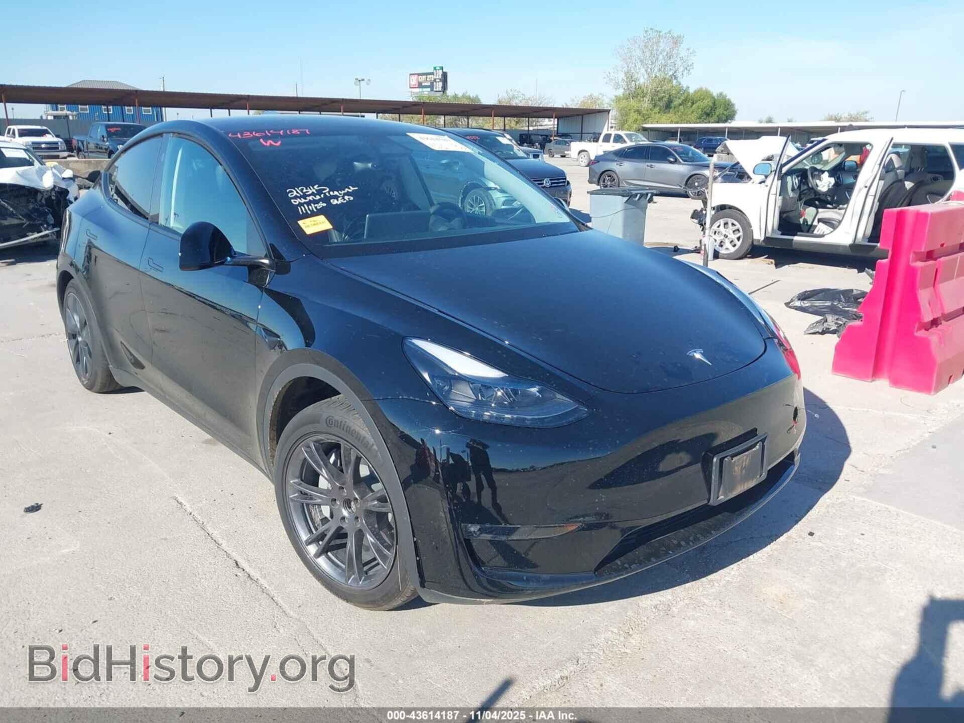 Фотография 7SAYGAEE9RF194568 - TESLA MODEL Y 2024