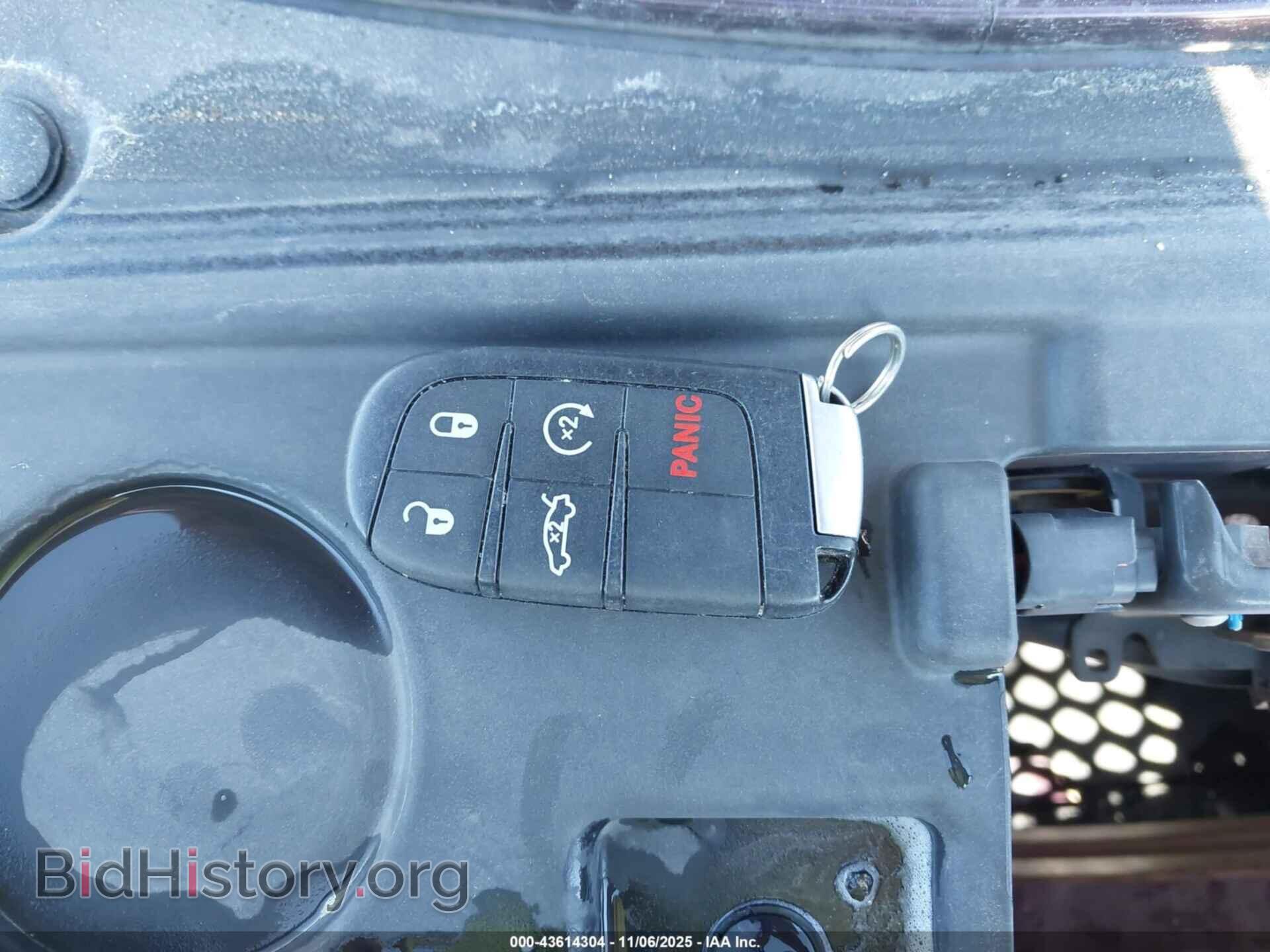2021 CHRYSLER 300 - VIN: 2C3CCARGXMH516446 - Фото 11