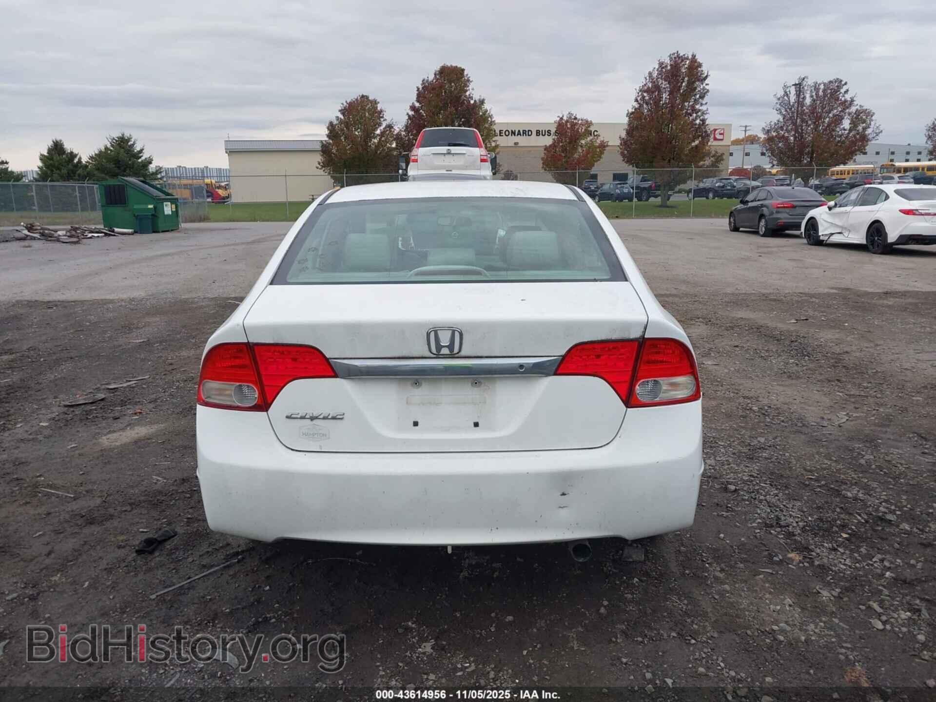 2010 HONDA CIVIC - VIN: 19XFA1F51AE056571 - Фото 16