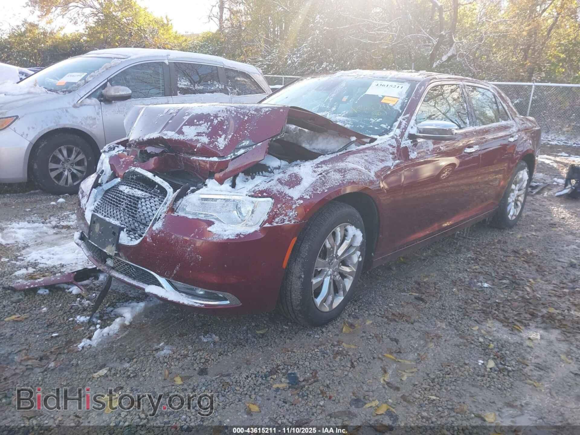 2016 CHRYSLER 300C - VIN: 2C3CCAKG0GH148129 - Фото 2