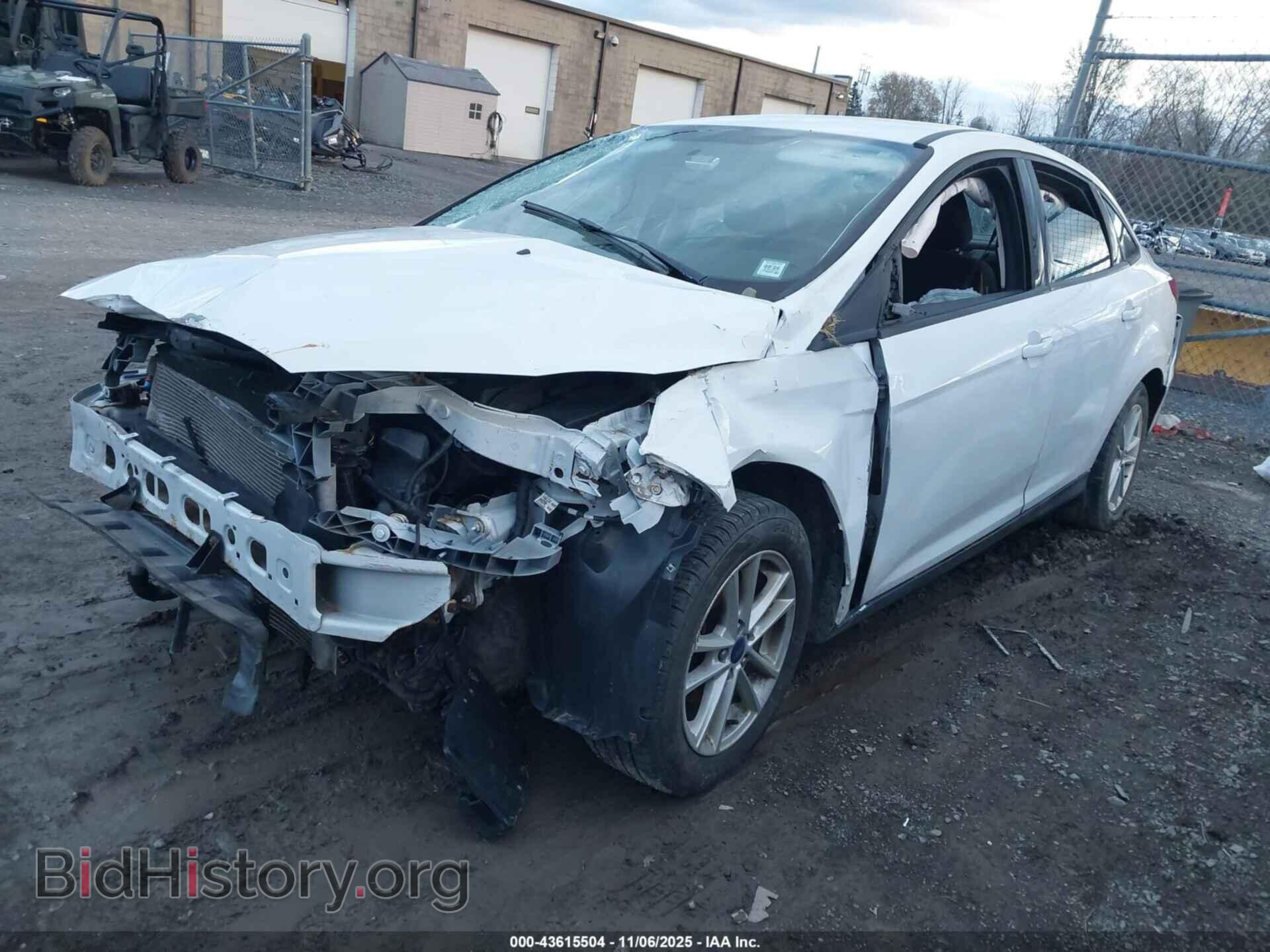 2017 FORD FOCUS - VIN: 1FADP3F2XHL292117 - Фото 2