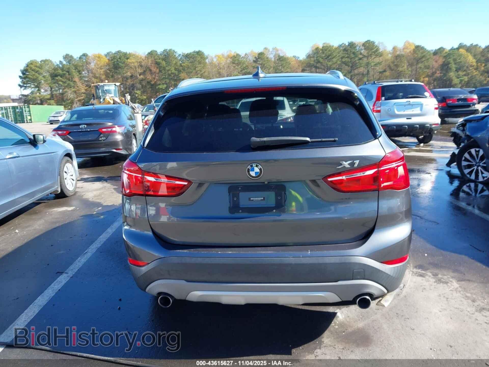 2018 BMW X1 - VIN: WBXHT3C32J5F88575 - Фото 16