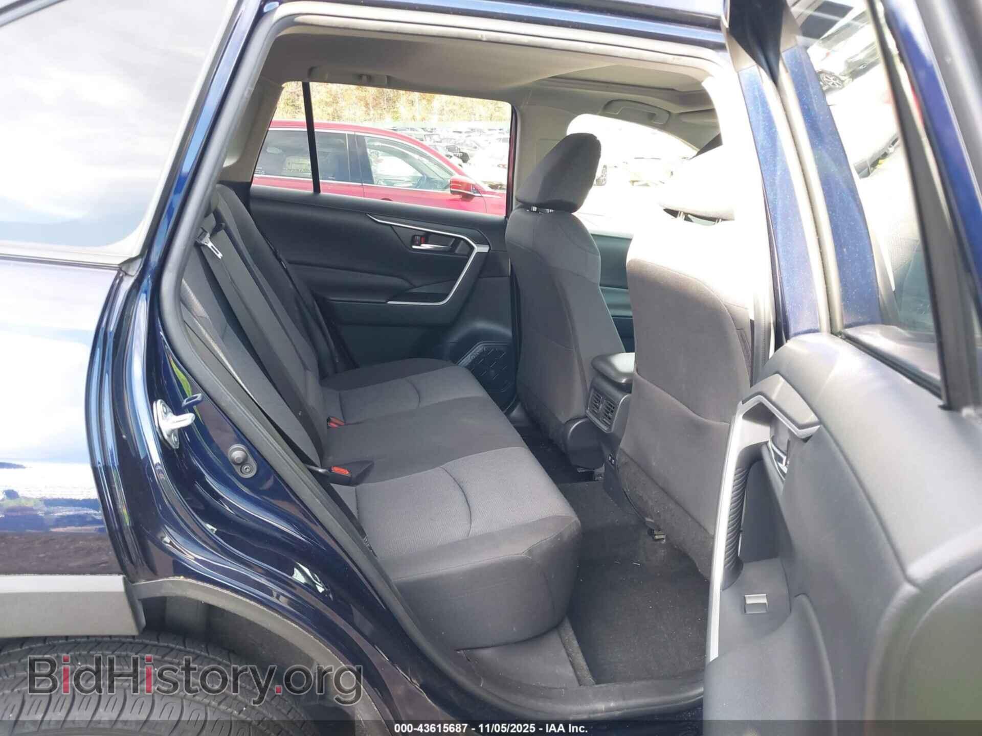 2019 TOYOTA RAV4 - VIN: JTMP1RFVXKD047602 - Photo 8