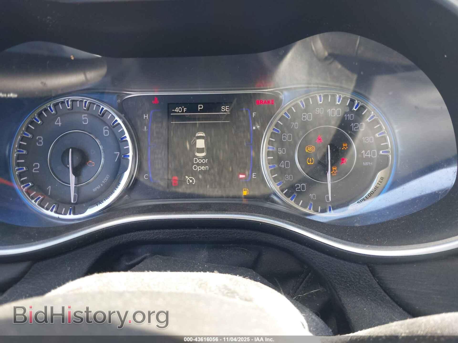 2016 CHRYSLER 200 - VIN: 1C3CCCAB1GN144244 - Фото 7