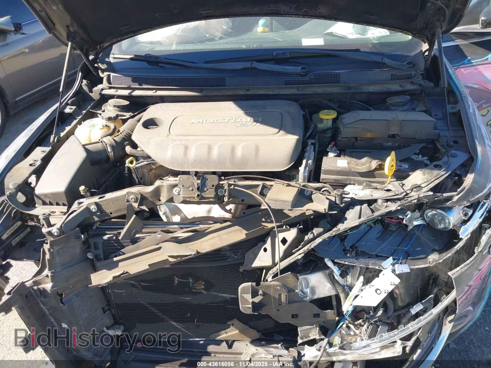 2016 CHRYSLER 200 - VIN: 1C3CCCAB1GN144244 - Фото 10