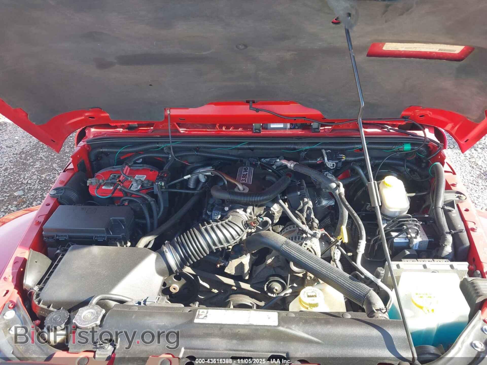 2011 JEEP WRANGLER - VIN: 1J4AA5D17BL592459 - Фото 10