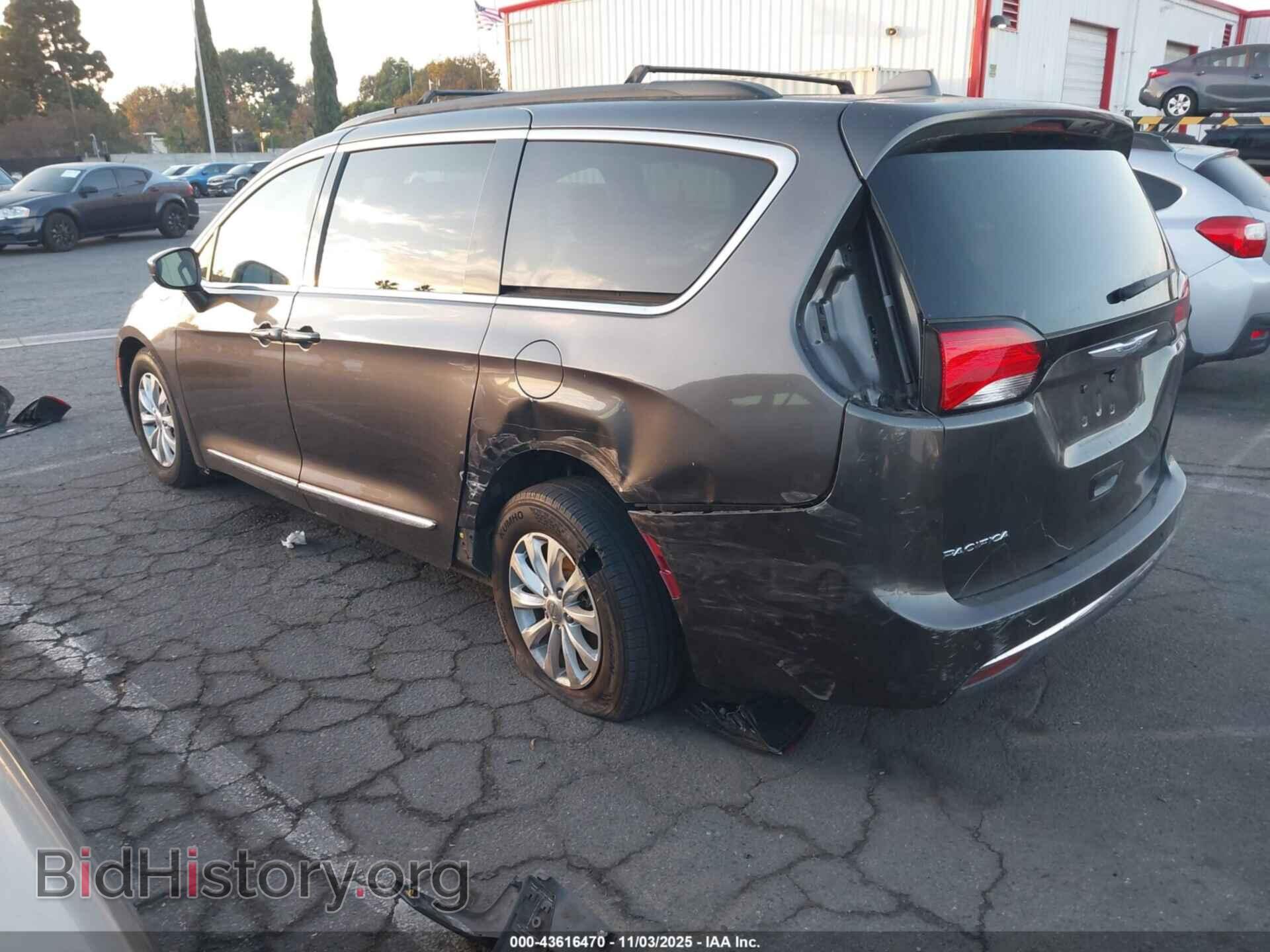 2017 CHRYSLER PACIFICA - VIN: 2C4RC1BG3HR613486 - Фото 3