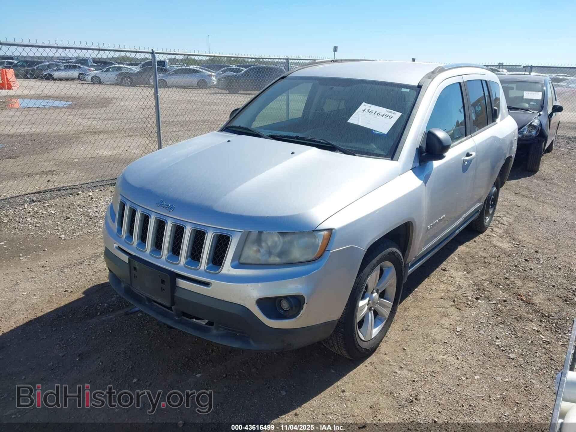 2011 JEEP COMPASS - VIN: 1J4NT1FB2BD235730 - Photo 2