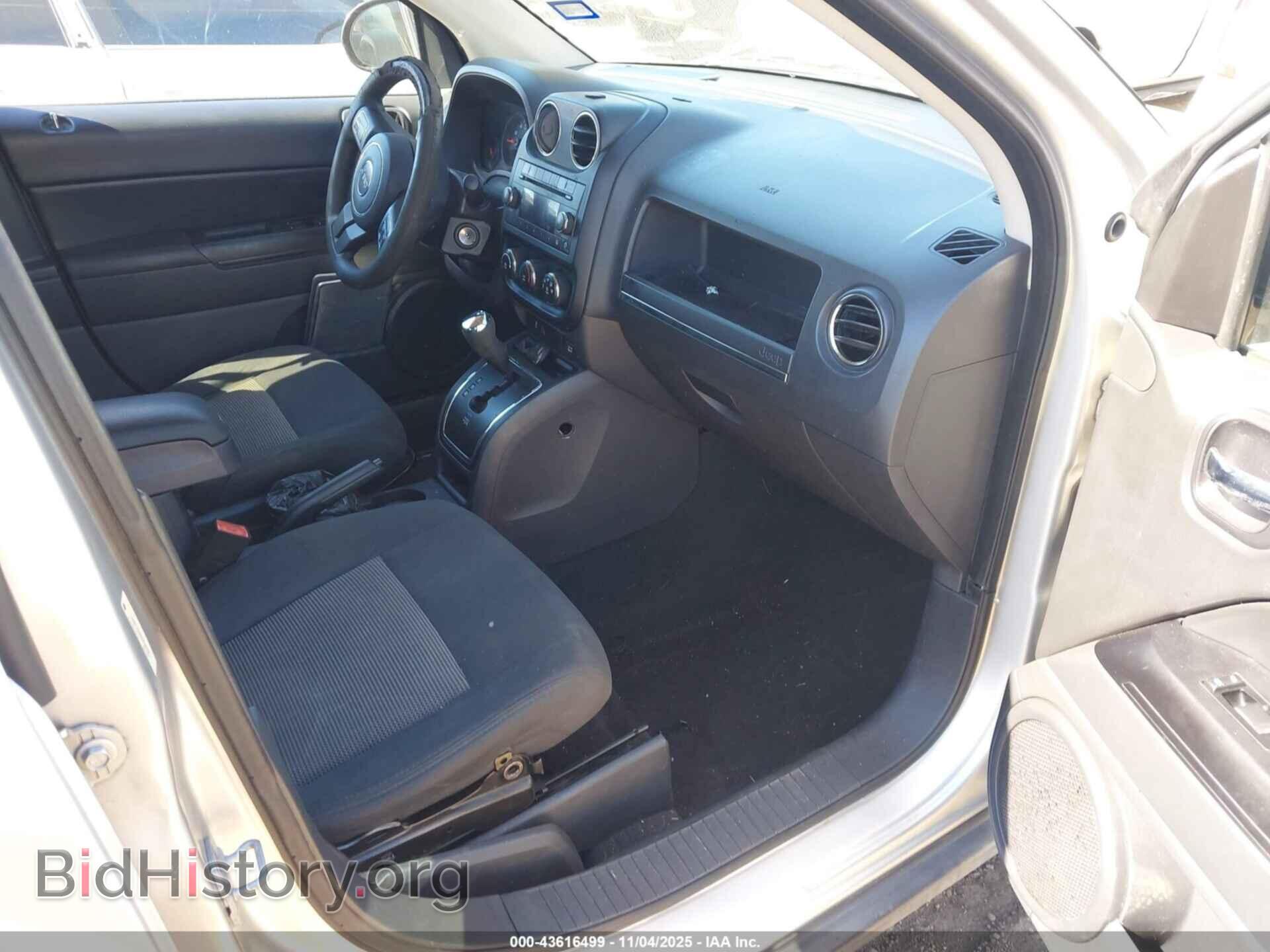 2011 JEEP COMPASS - VIN: 1J4NT1FB2BD235730 - Photo 5