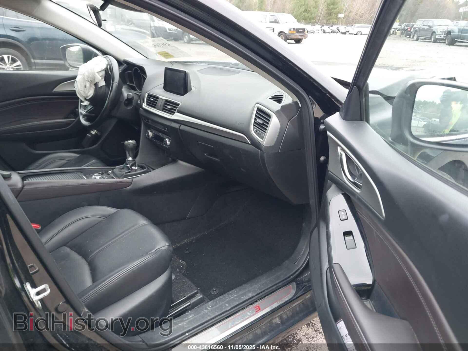 2018 MAZDA MAZDA3 - VIN: 3MZBN1V39JM256491 - Фото 5