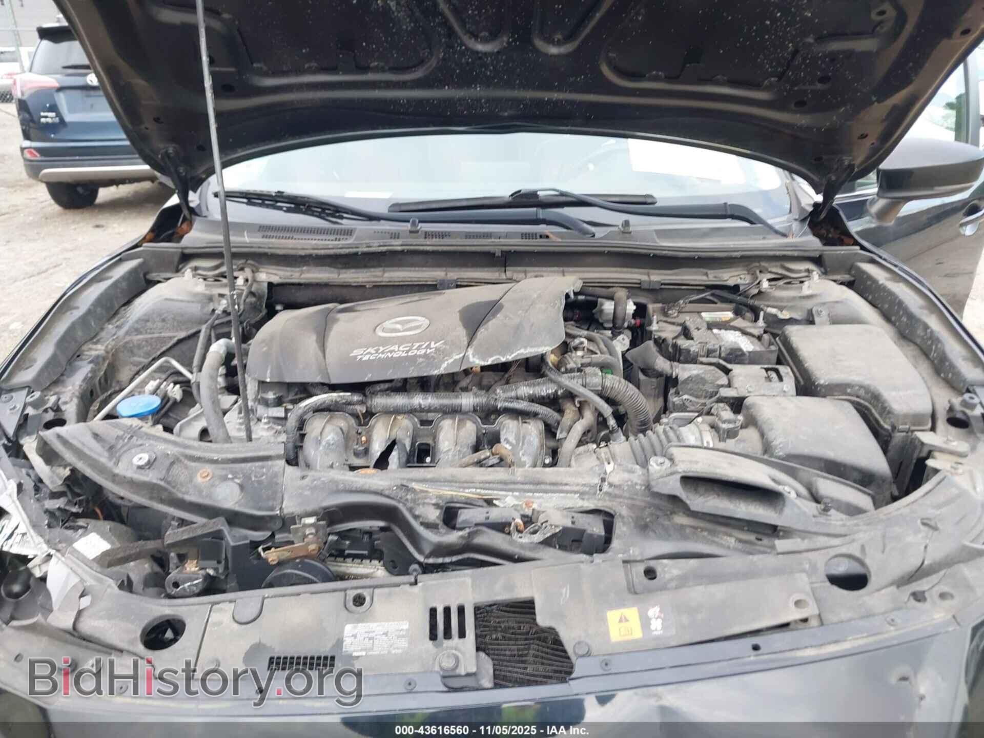 2018 MAZDA MAZDA3 - VIN: 3MZBN1V39JM256491 - Фото 10