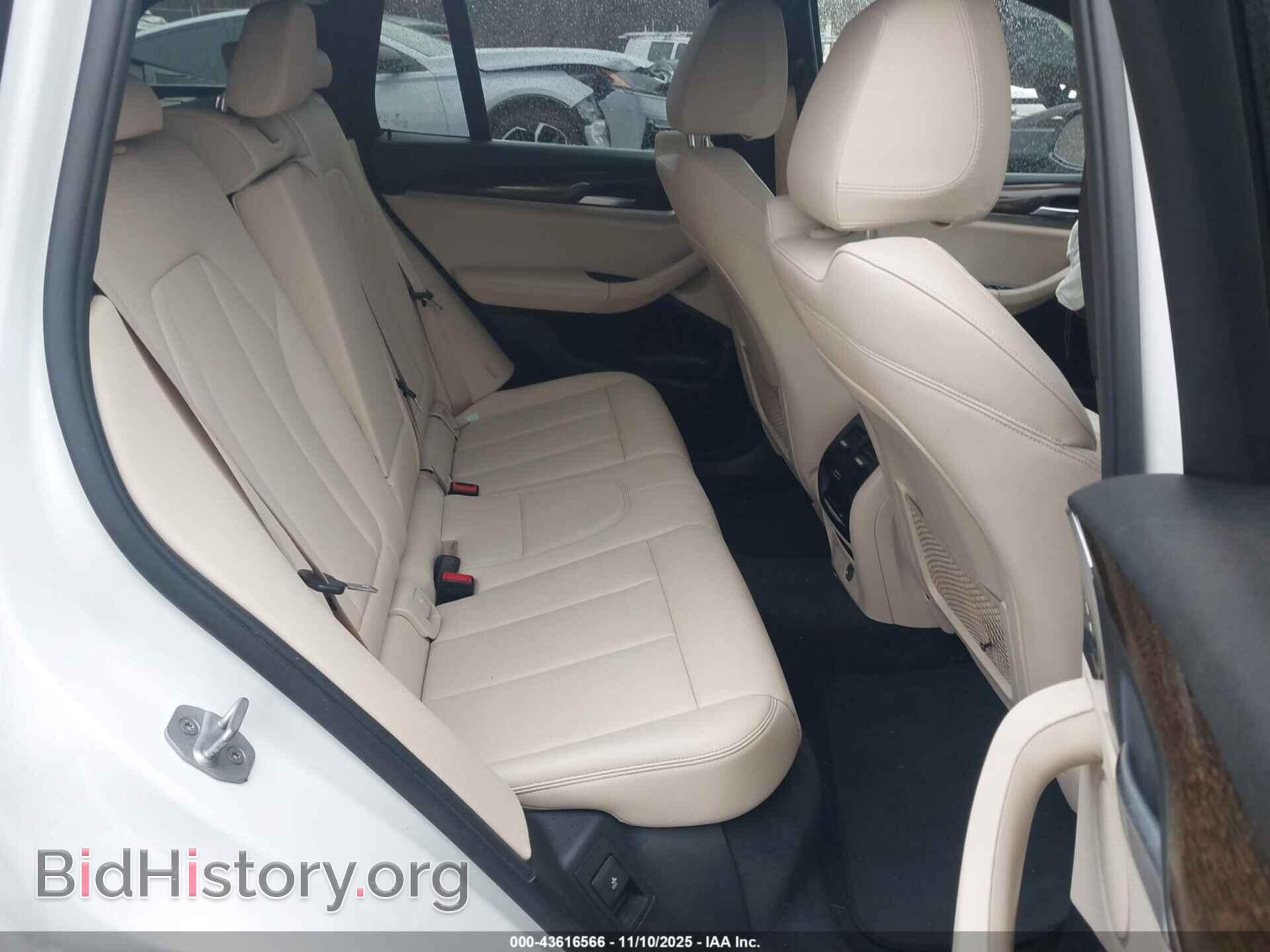 2018 BMW X3 - VIN: 5UXTR9C5XJLD60831 - Фото 8