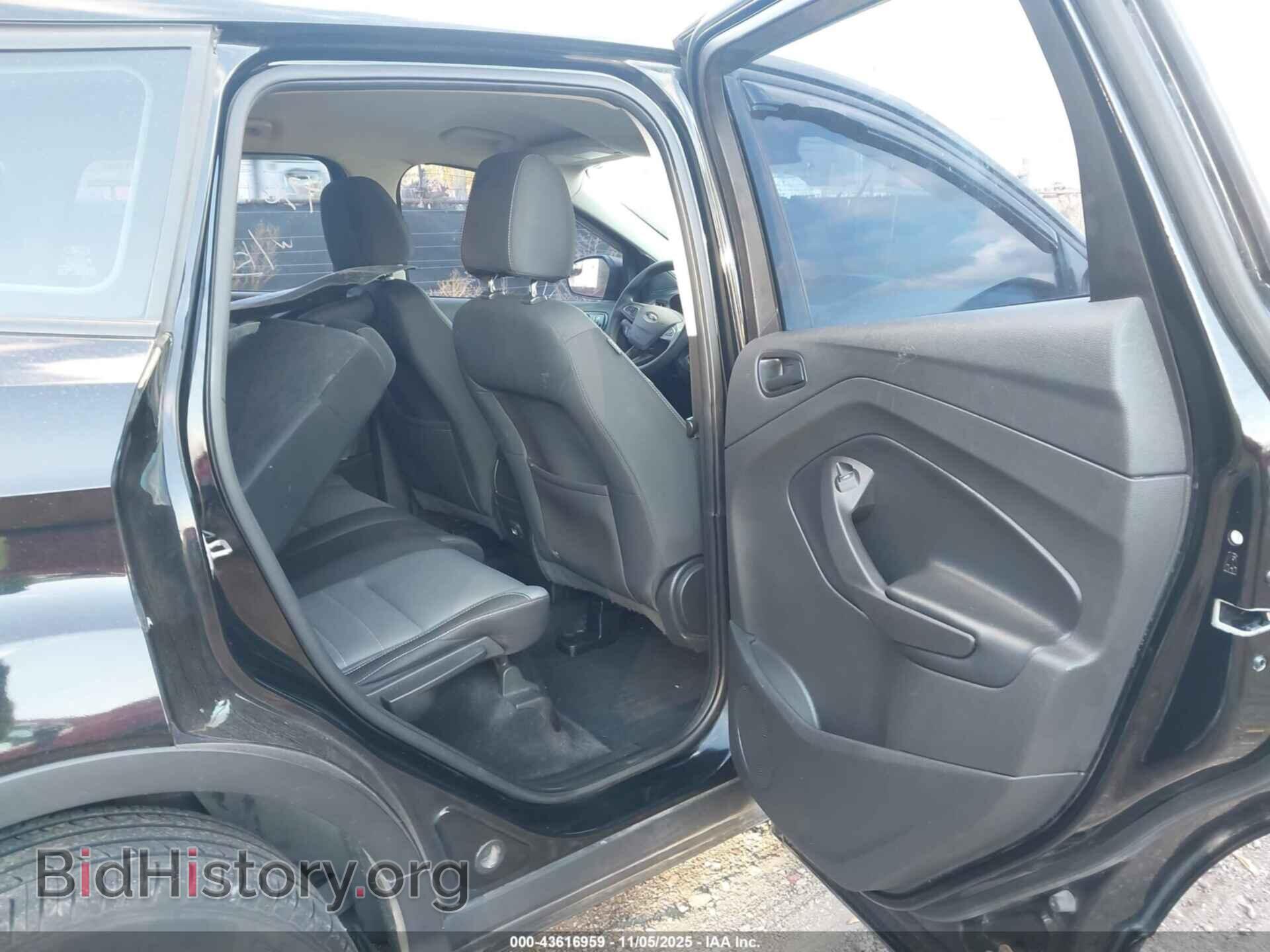 2017 FORD ESCAPE - VIN: 1FMCU0F73HUC32002 - Фото 8