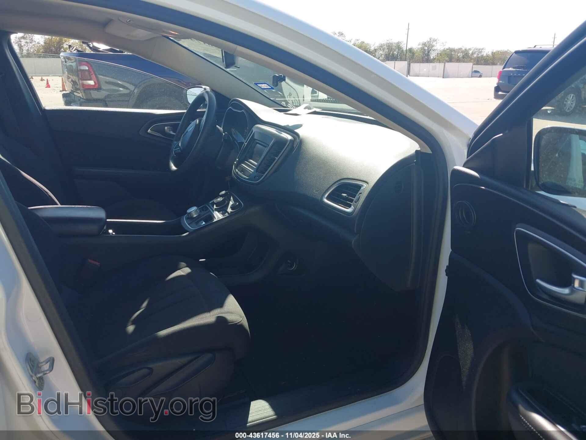 2015 CHRYSLER 200 - VIN: 1C3CCCAB6FN649243 - Фото 5