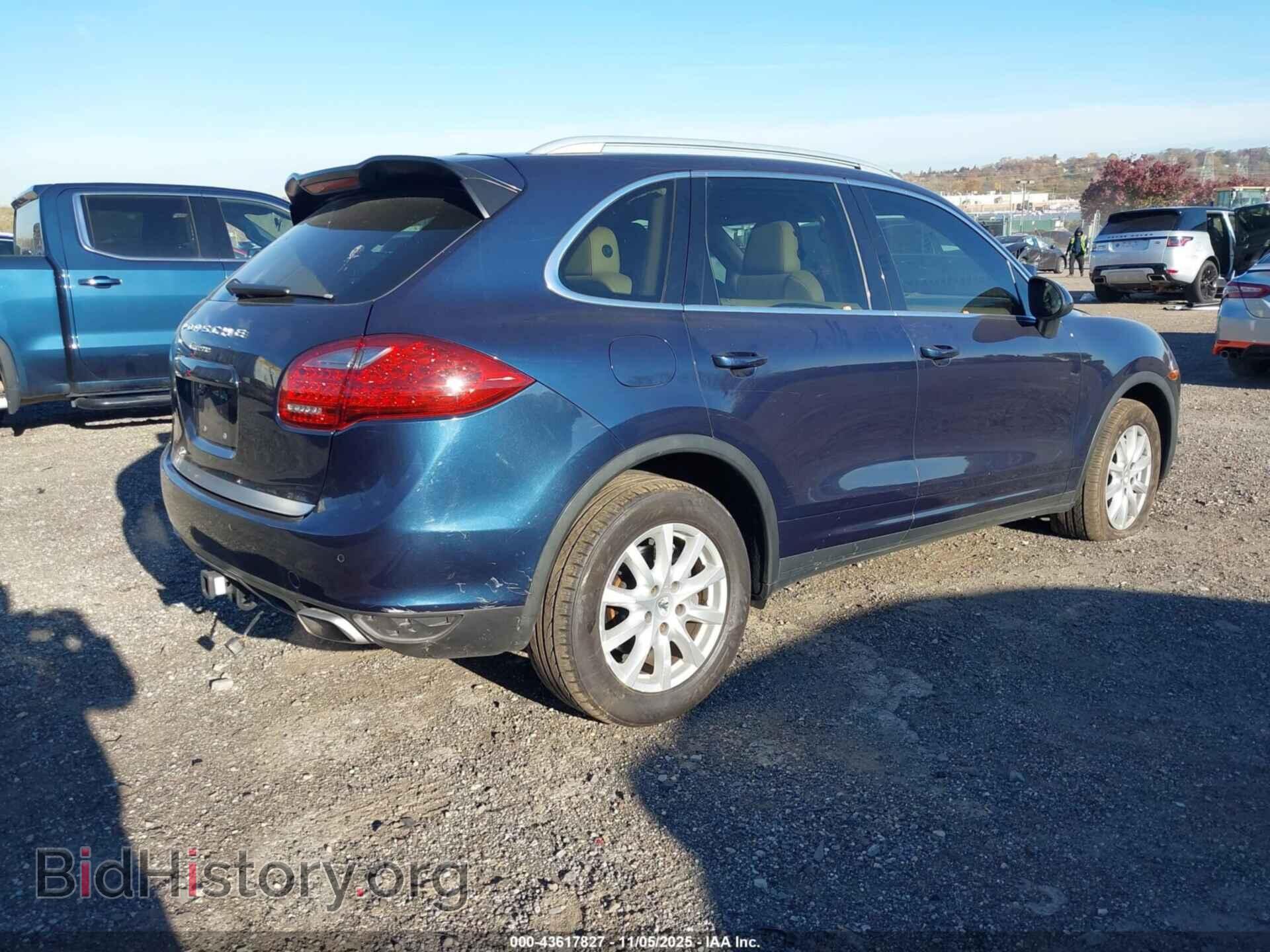 2012 PORSCHE CAYENNE - VIN: WP1AA2A2XCLA00716 - Photo 4