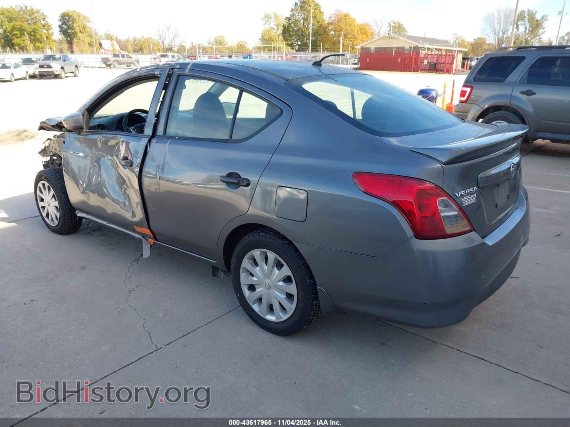 2017 NISSAN VERSA - VIN: 3N1CN7AP3HL893723 - Фото 3