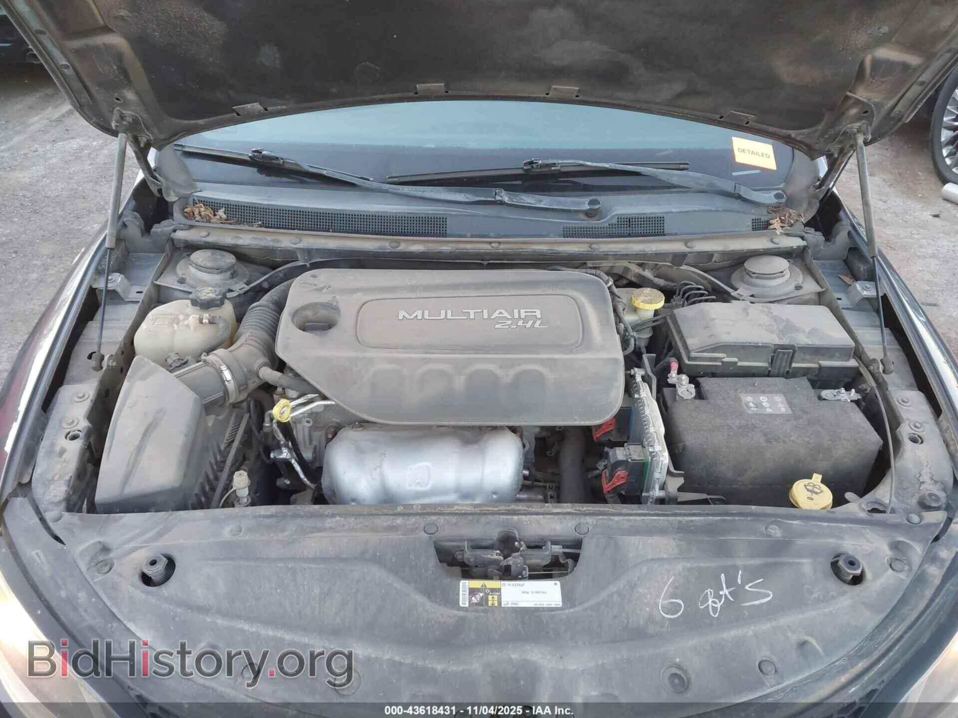 2015 CHRYSLER 200 - VIN: 1C3CCCBB9FN657786 - Фото 10