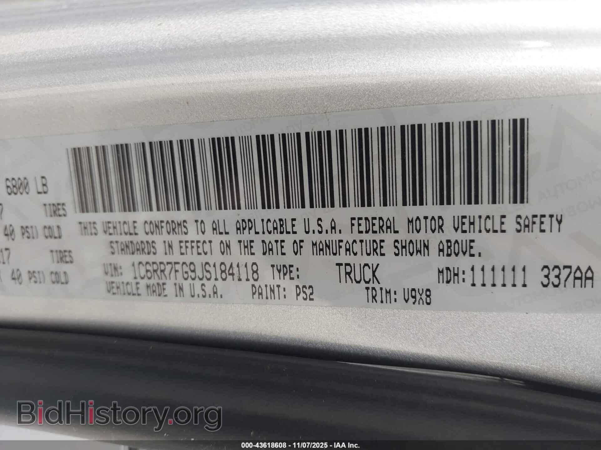 2018 RAM 1500 - VIN: 1C6RR7FG9JS184118 - Фото 9