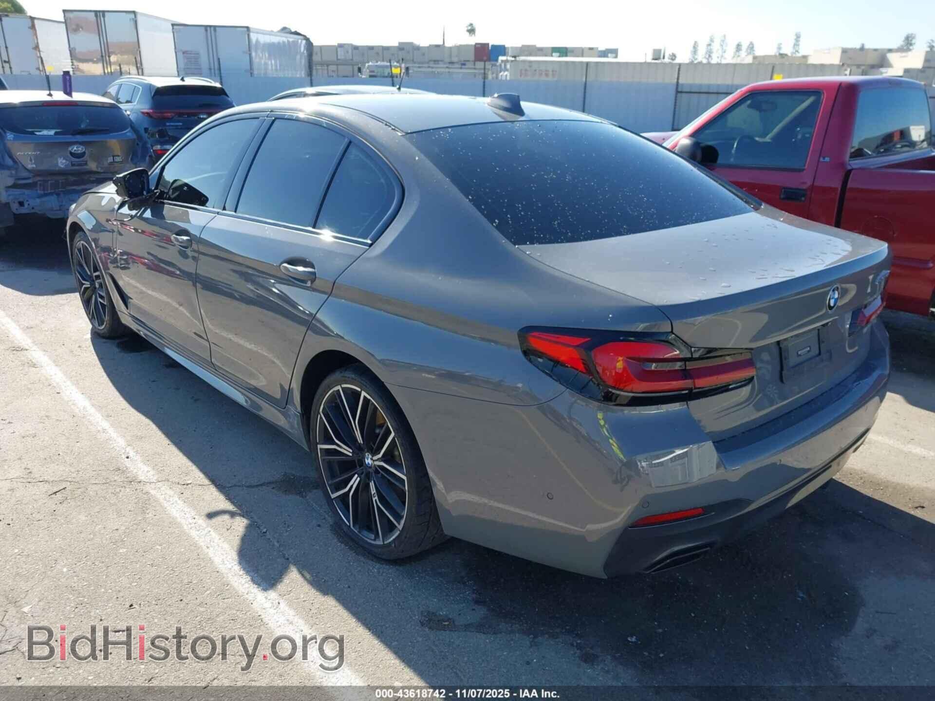 2021 BMW 530E - VIN: WBA13AG08MCG06075 - Фото 3