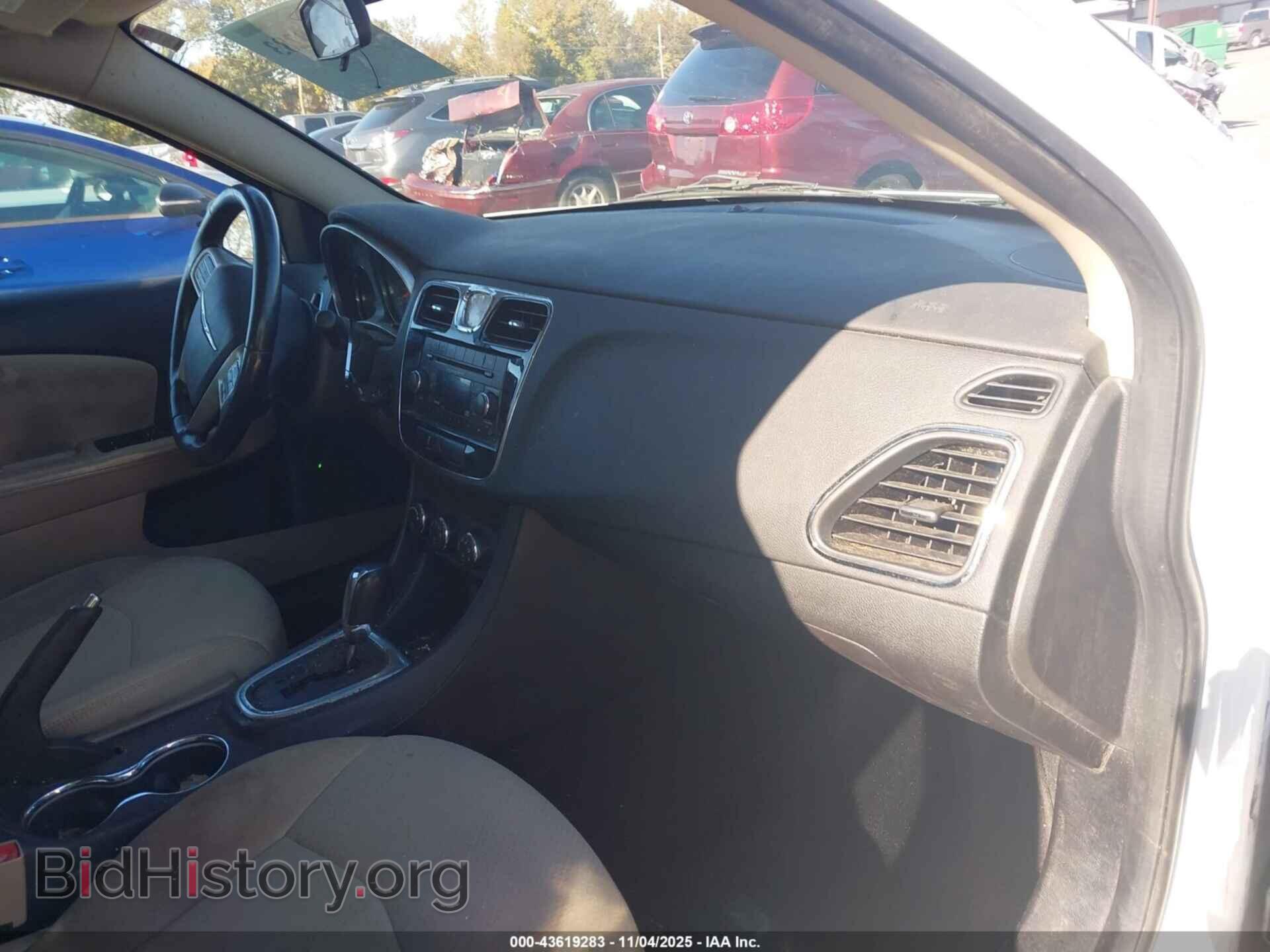 2012 CHRYSLER 200 - VIN: 1C3CCBBG7CN321457 - Фото 5