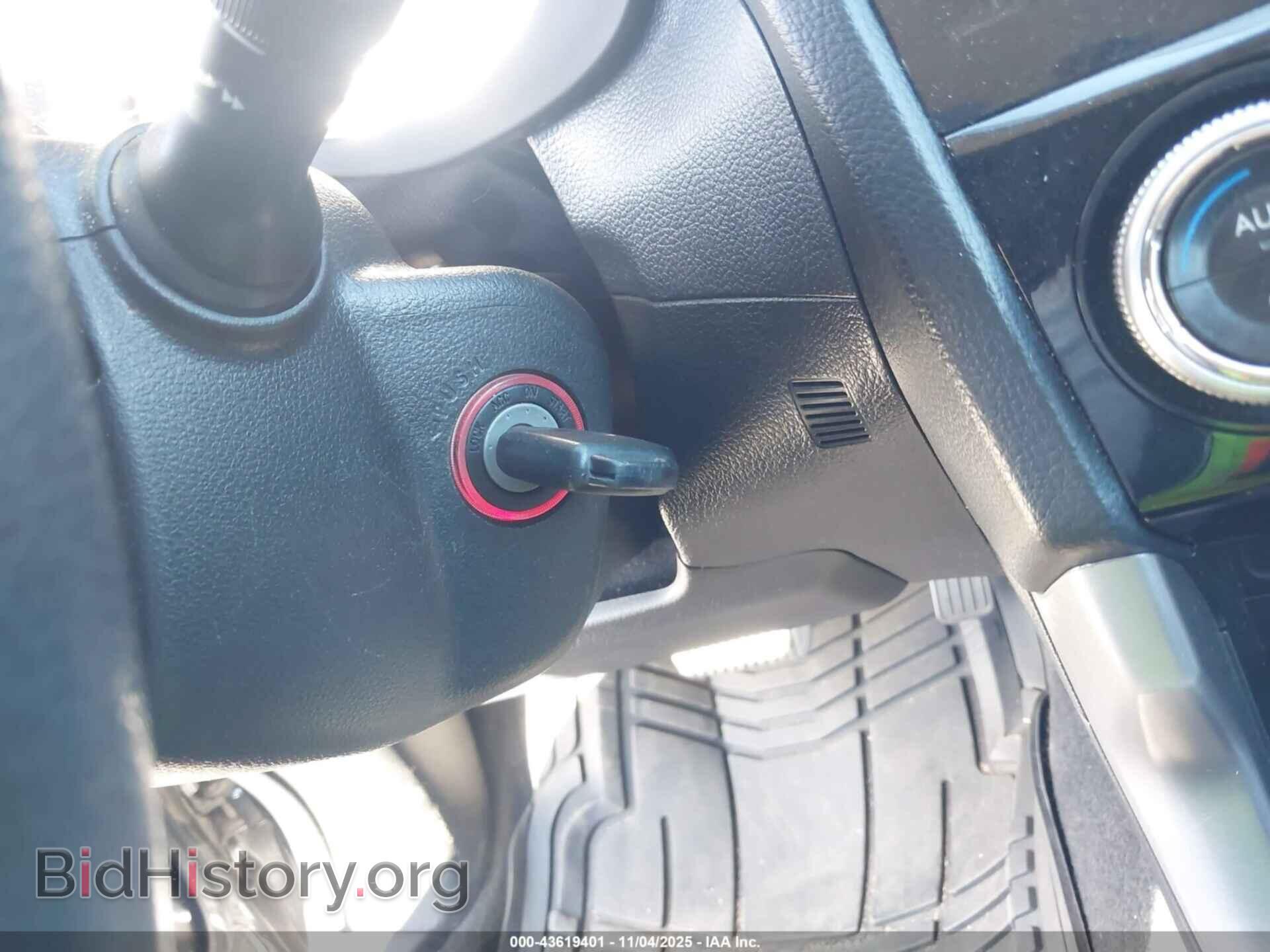 2017 SUBARU FORESTER - VIN: JF2SJAEC2HH403748 - Фото 11