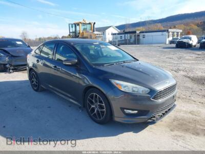 2015 Ford FOCUS SE, gray — VIN 1FADP3F2XFL227085, IAAI
