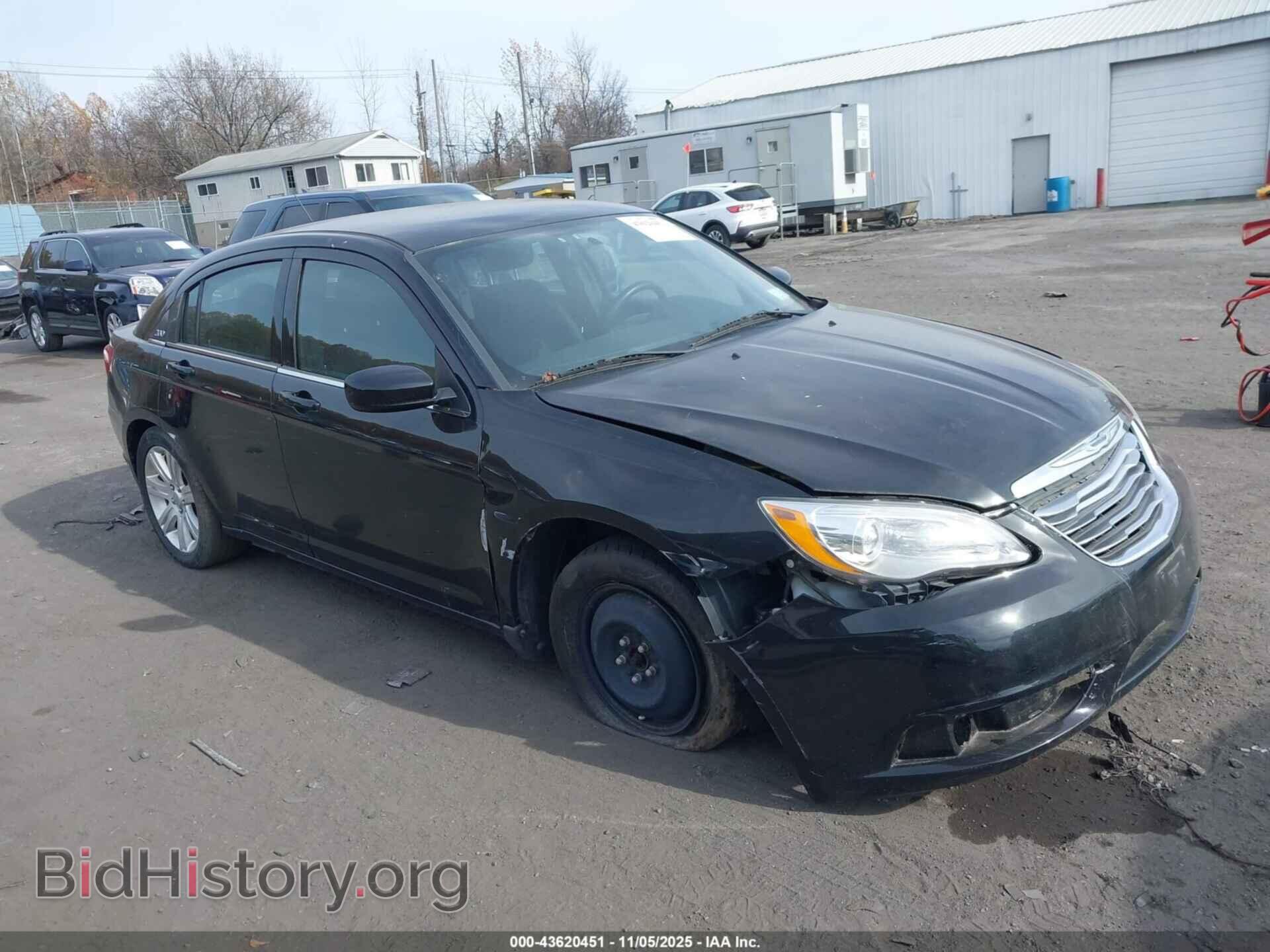 Фотография 1C3CCBAB9DN670272 - CHRYSLER 200 2013