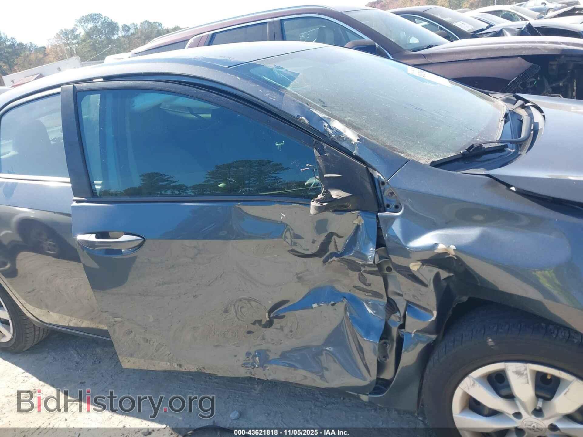 2015 TOYOTA COROLLA - VIN: 2T1BURHEXFC342006 - Фото 6