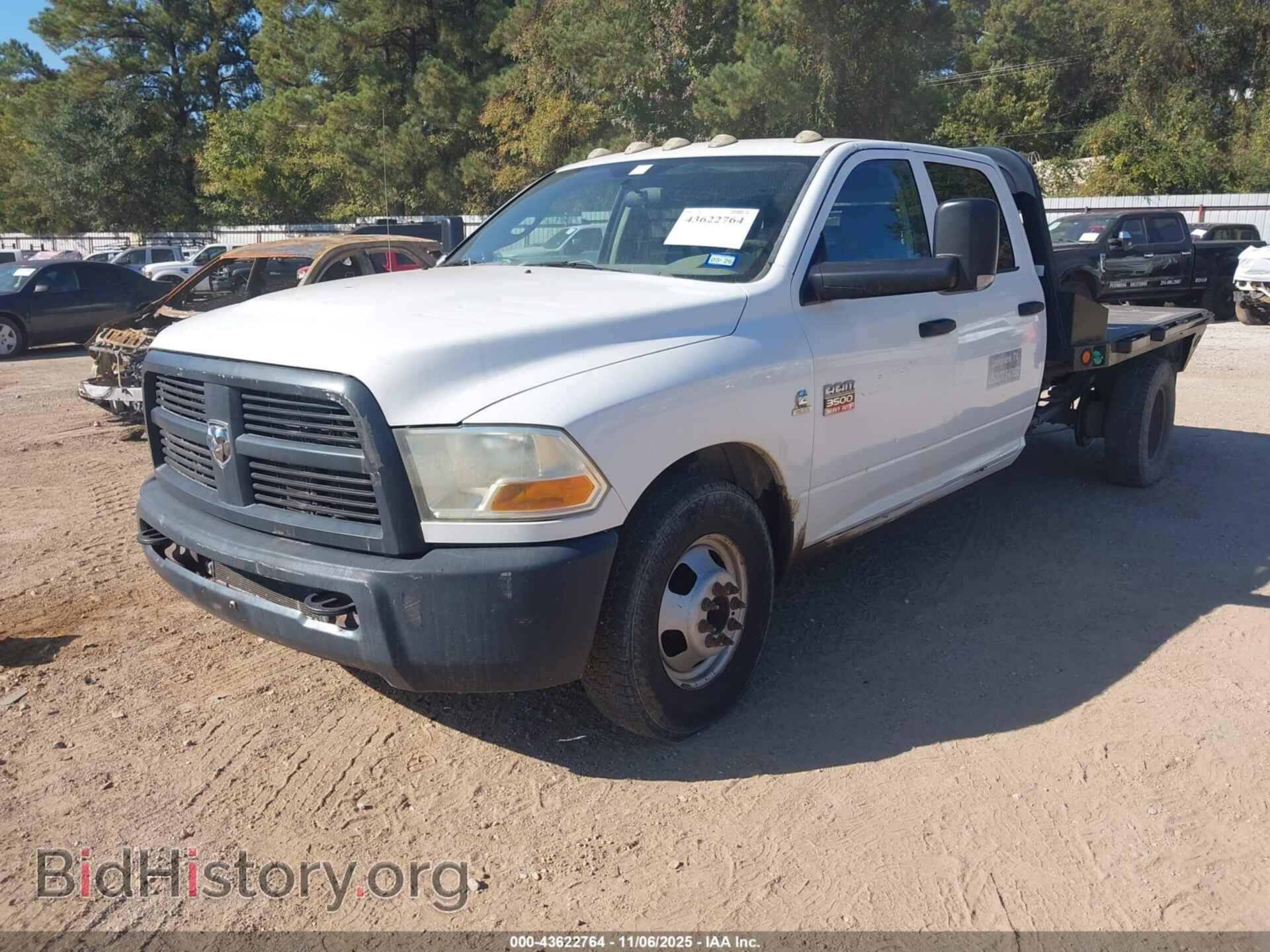 2012 RAM 3500 - VIN: 3C63DPGL2CG224601 - Photo 2