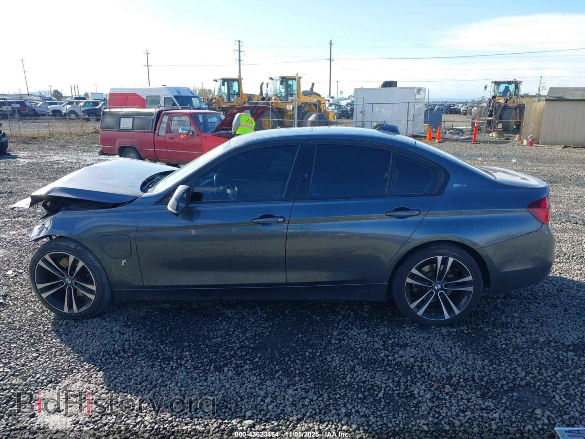 2018 BMW 330E - VIN: WBA8E1C53JA171366 - Photo 15
