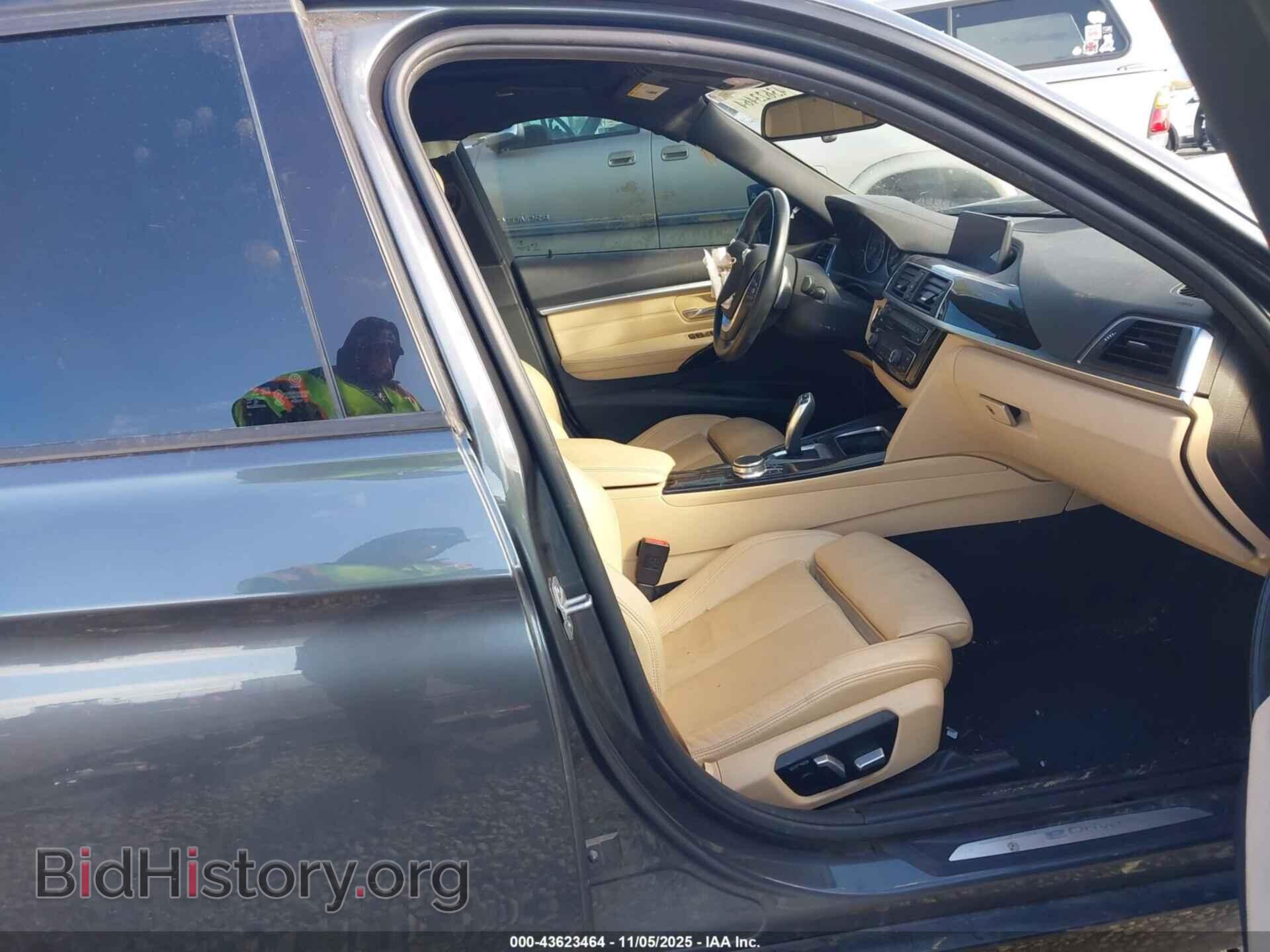 2018 BMW 330E - VIN: WBA8E1C53JA171366 - Photo 5