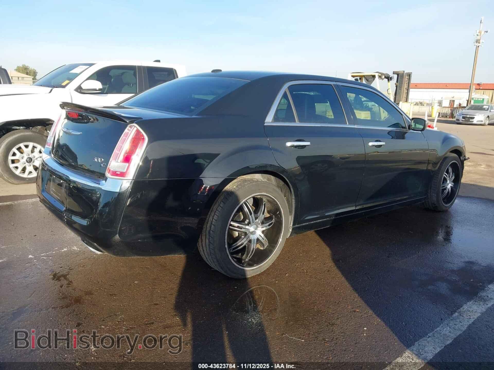 2013 CHRYSLER 300C - VIN: 2C3CCAET6DH585539 - Фото 4