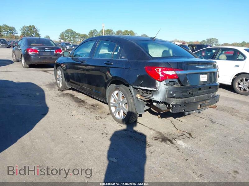 2012 Chrysler 200 (VIN 1C3CCBBBXCN108393) — photo 3 of 10
