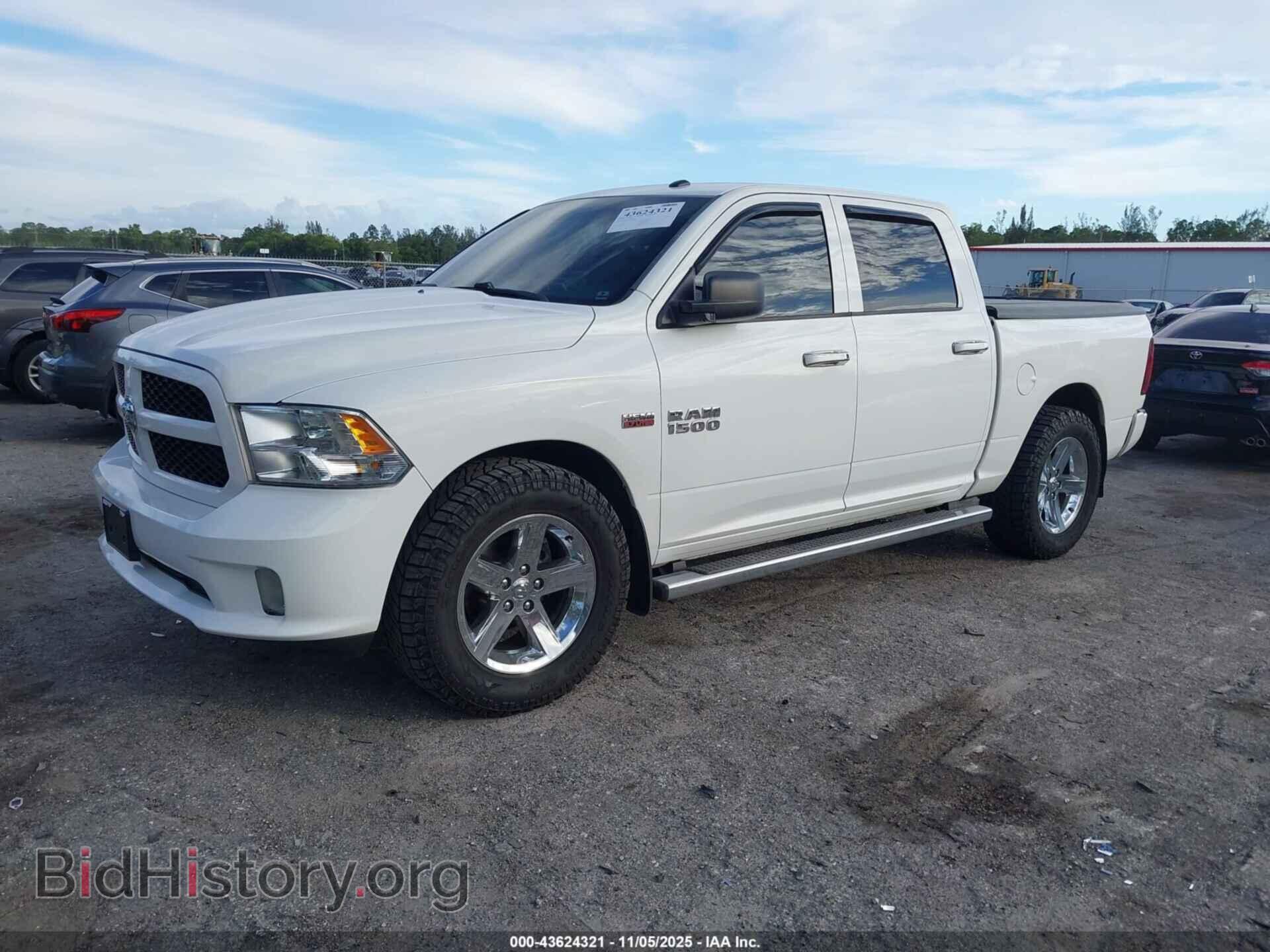 2017 RAM 1500 - VIN: 3C6RR6KT0HG742033 - Фото 2