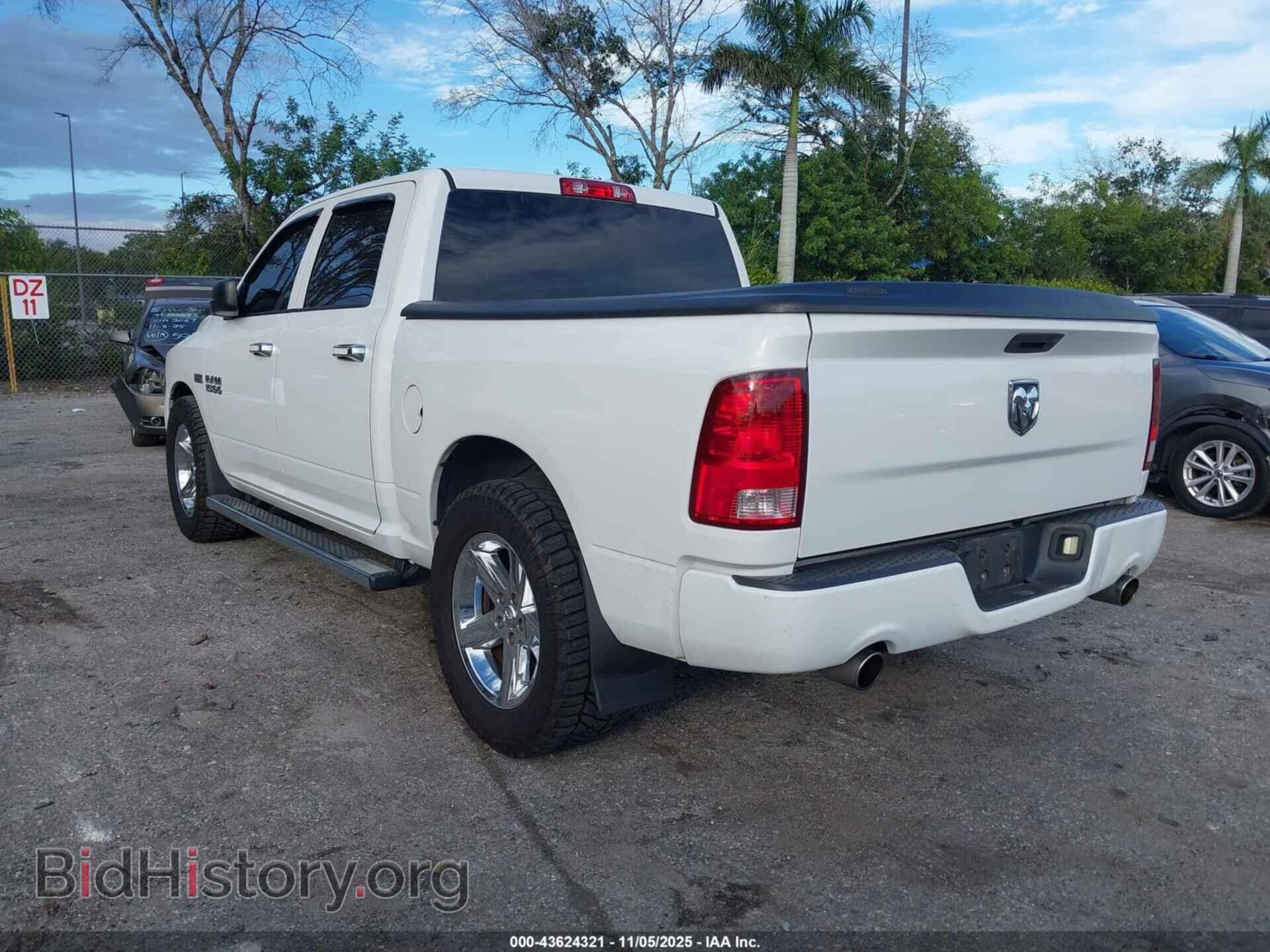 2017 RAM 1500 - VIN: 3C6RR6KT0HG742033 - Фото 3