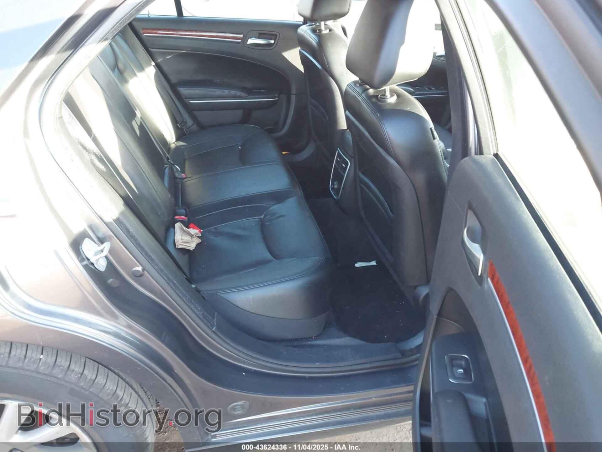 2014 CHRYSLER 300 - VIN: 2C3CCAAG7EH301572 - Фото 8