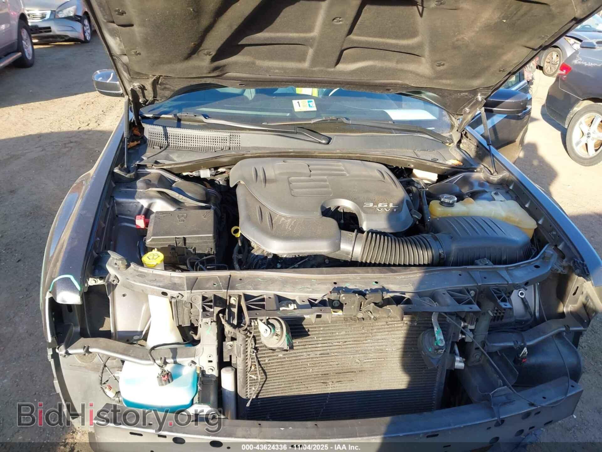 2014 CHRYSLER 300 - VIN: 2C3CCAAG7EH301572 - Фото 10