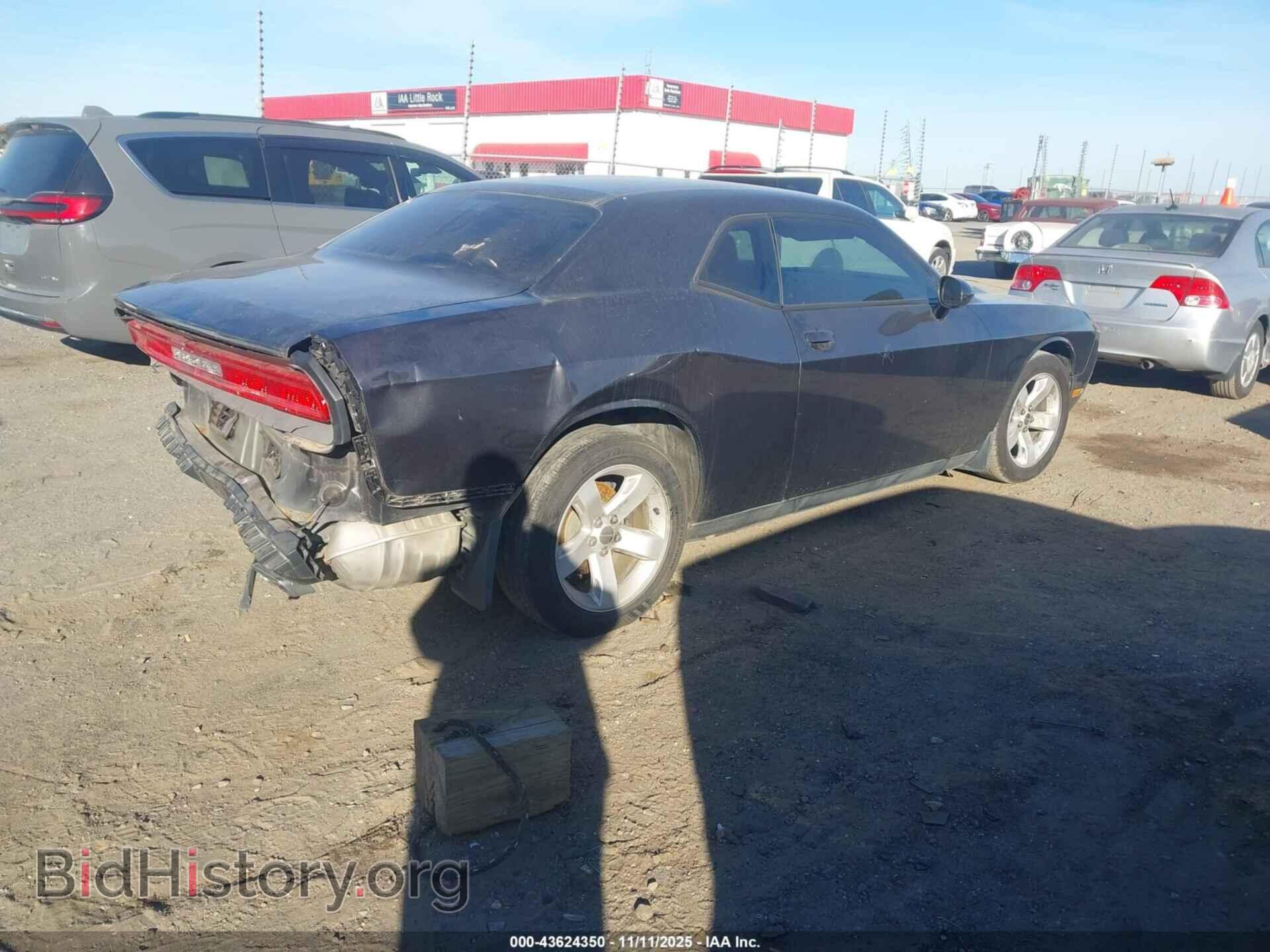 2014 DODGE CHALLENGER - VIN: 2C3CDYAG4EH152981 - Фото 4