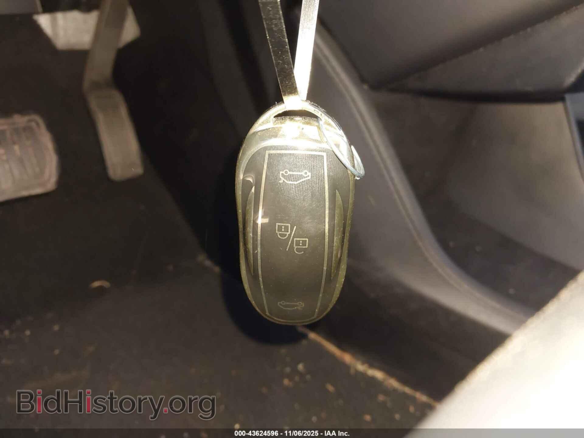 2013 TESLA MODEL S - VIN: 5YJSA1AG2DFP11231 - Photo 11
