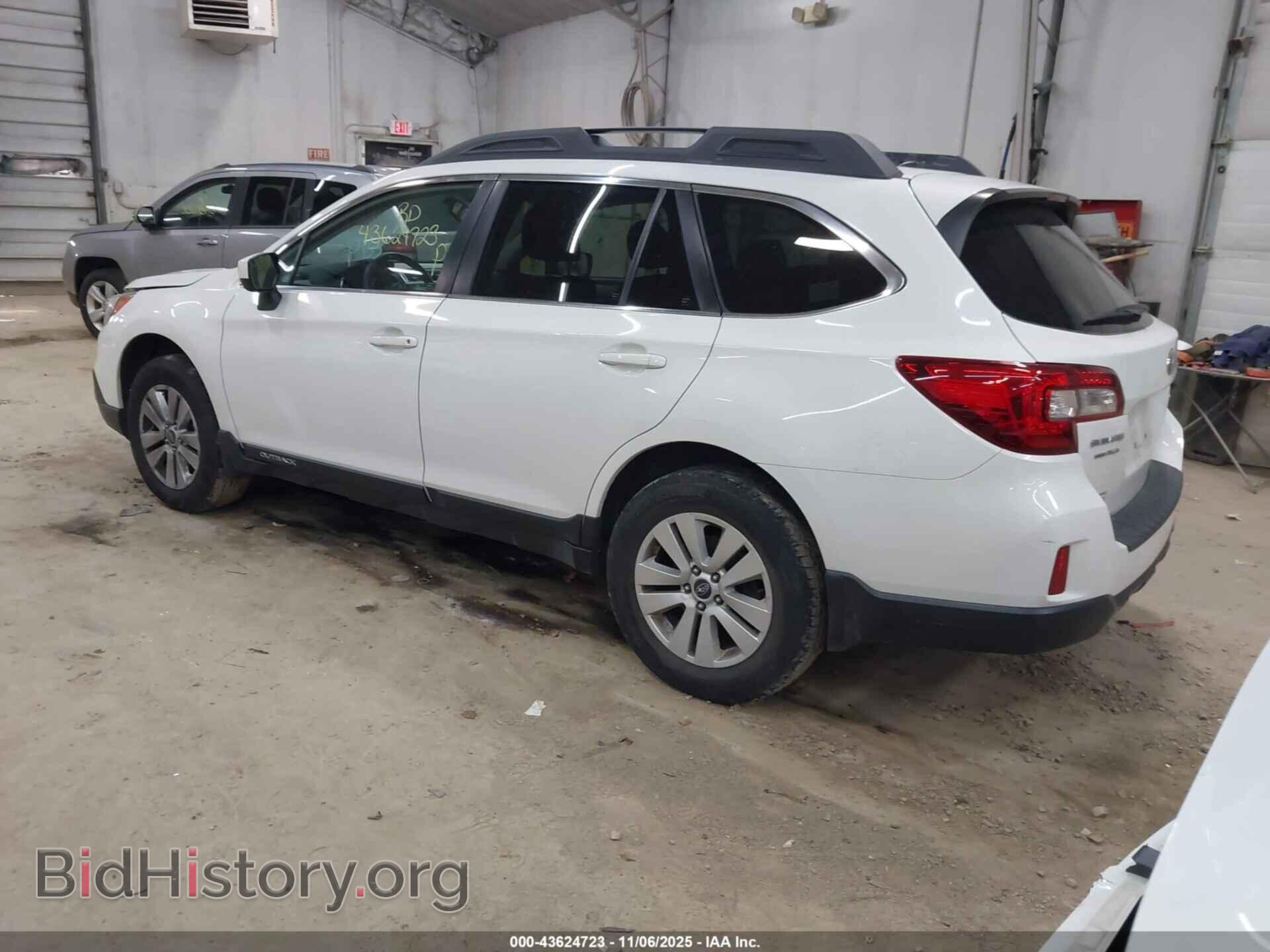 2015 SUBARU OUTBACK - VIN: 4S4BSAEC0F3242026 - Фото 3